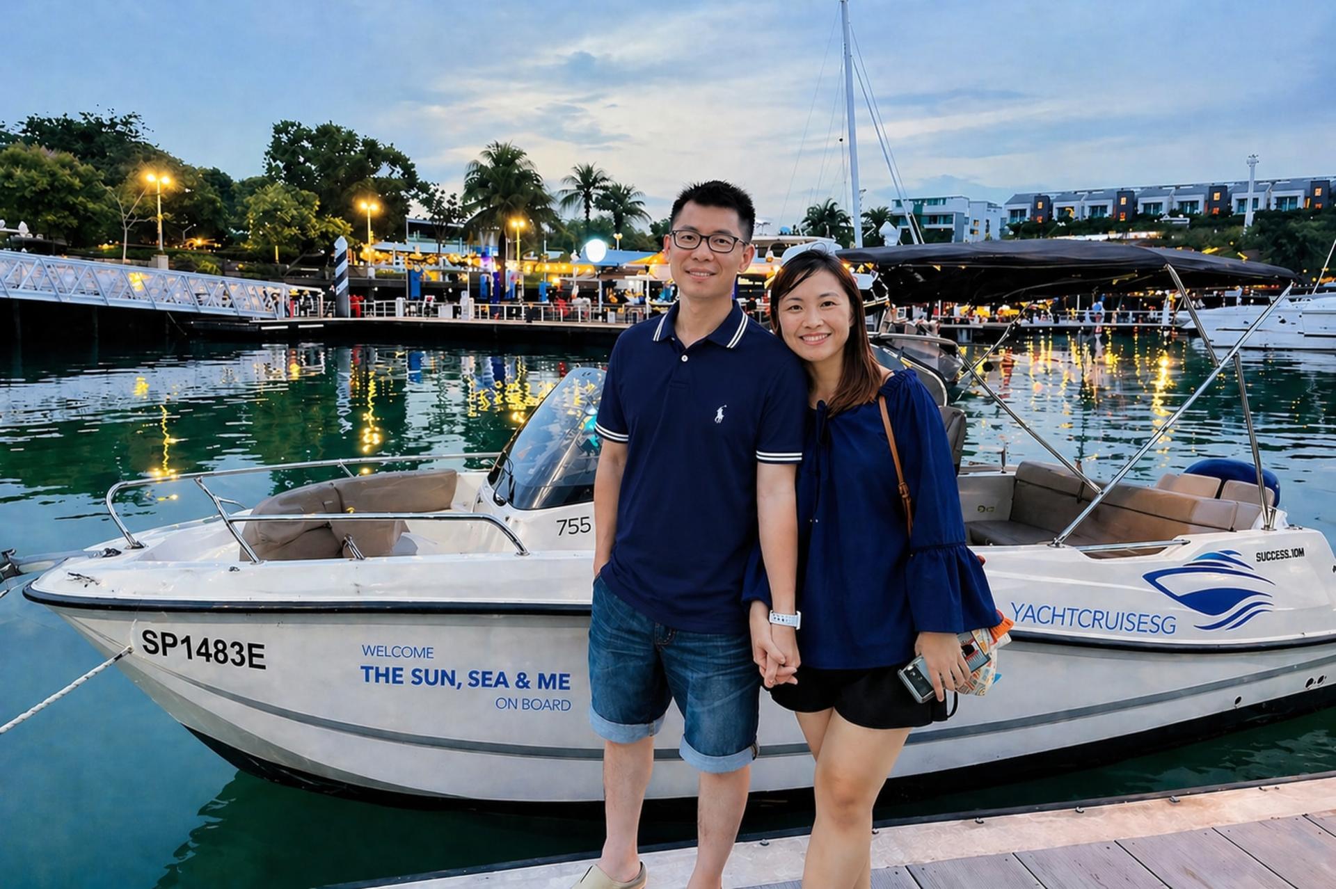 Speedboat Cruise & Marina Dine Adventure by YachtCruiseSG - Thumbnail 2