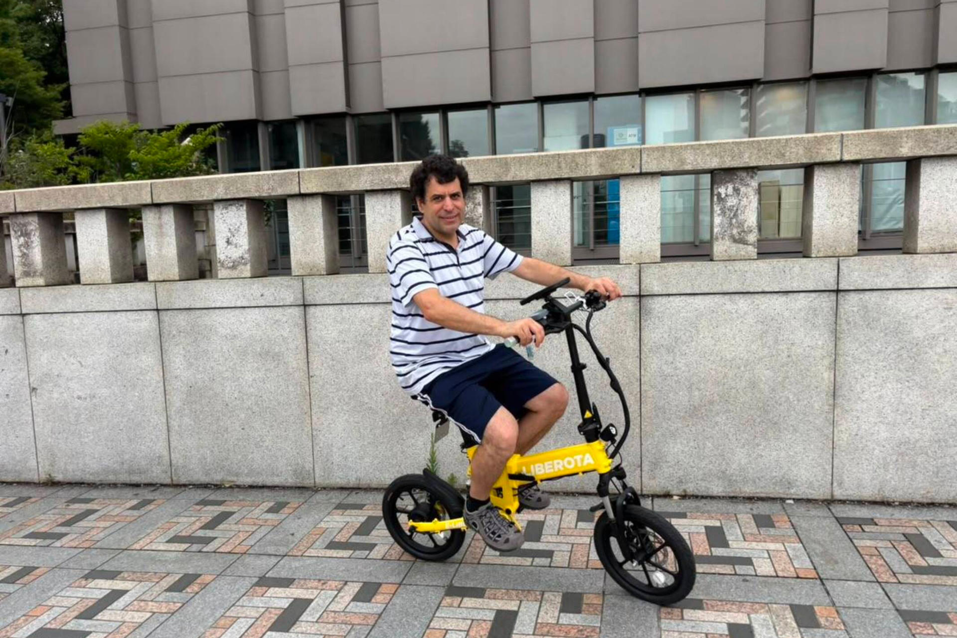 Tokyo Shibuya: No License Required, No-Pedal Electric Motorbike Tour - Thumbnail 21