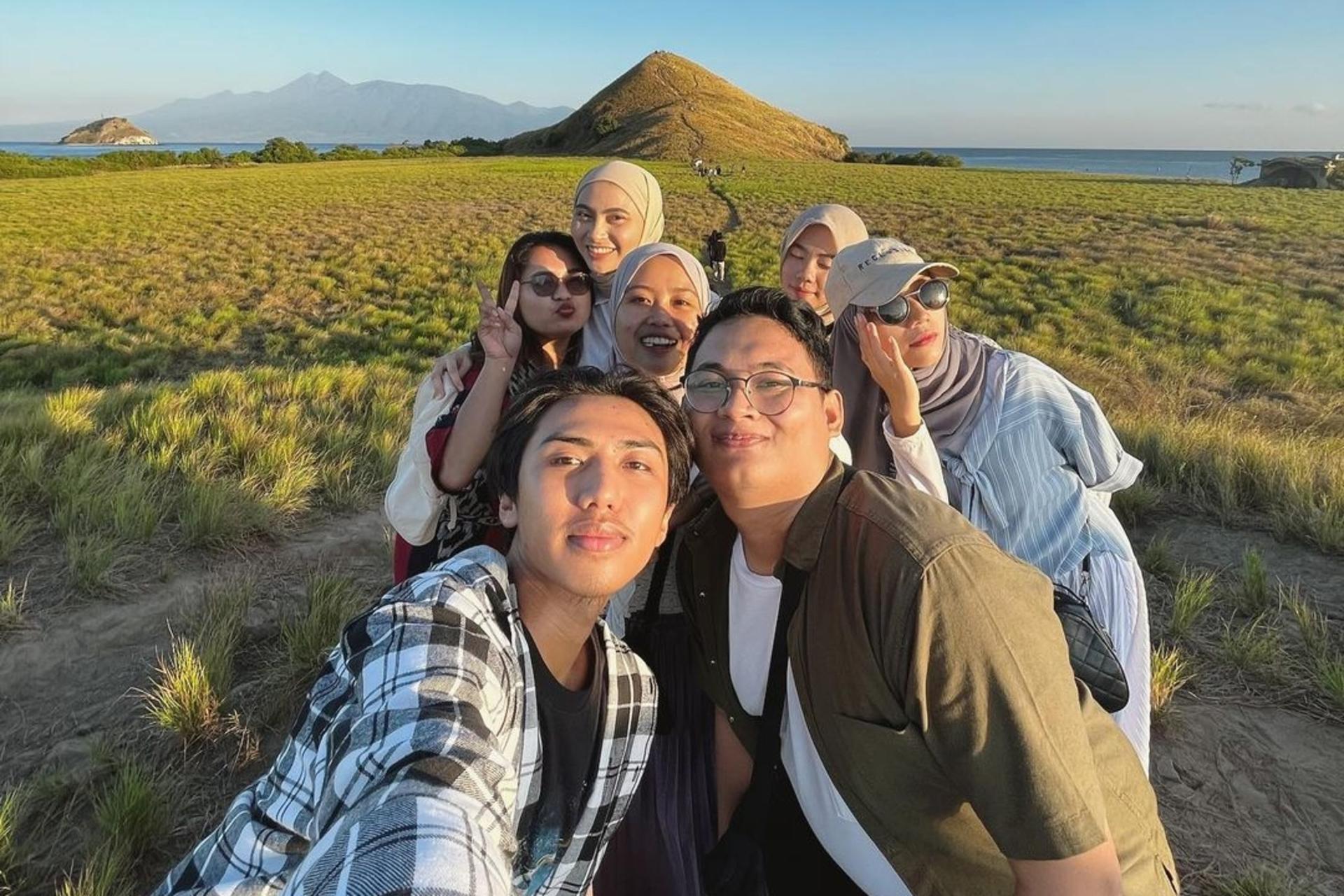 Kenawa, Paserang, and Kambing Islands Day Tour in Lombok - Thumbnail 2