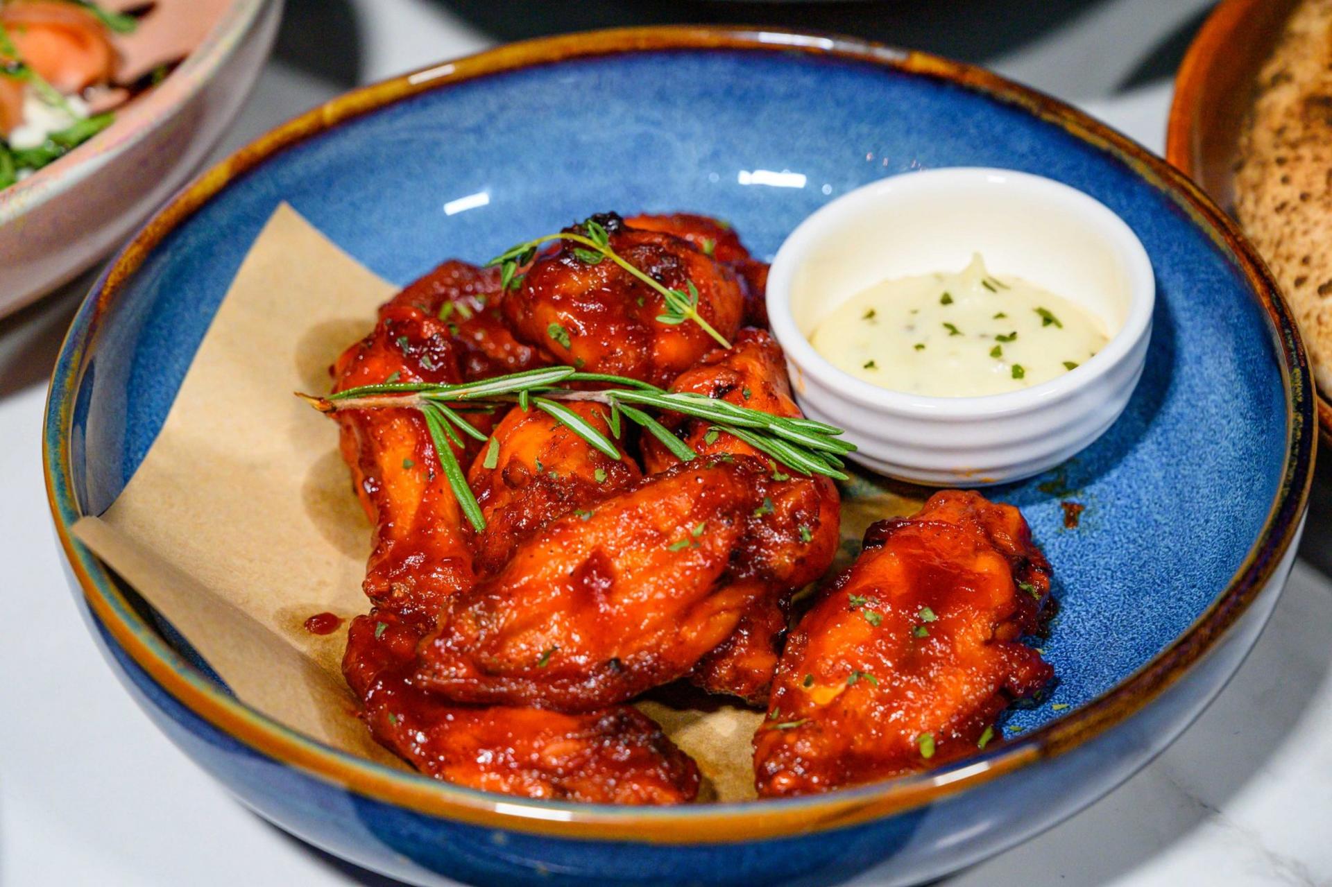 Top Knot Rooftop Bar & Restaurant at Hotel Once Bangkok - Thumbnail 15