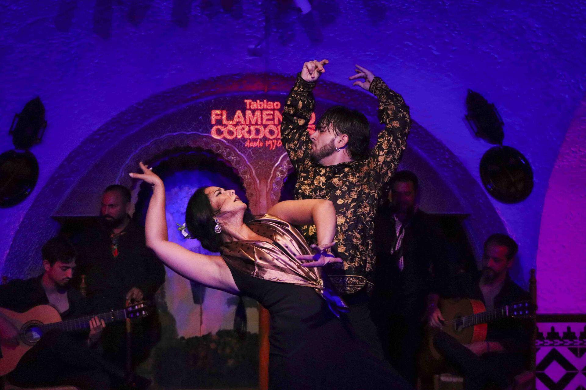 Tablao Flamenco Cordobes: Flamenco Show with Optional Food or Drinks - Thumbnail 12