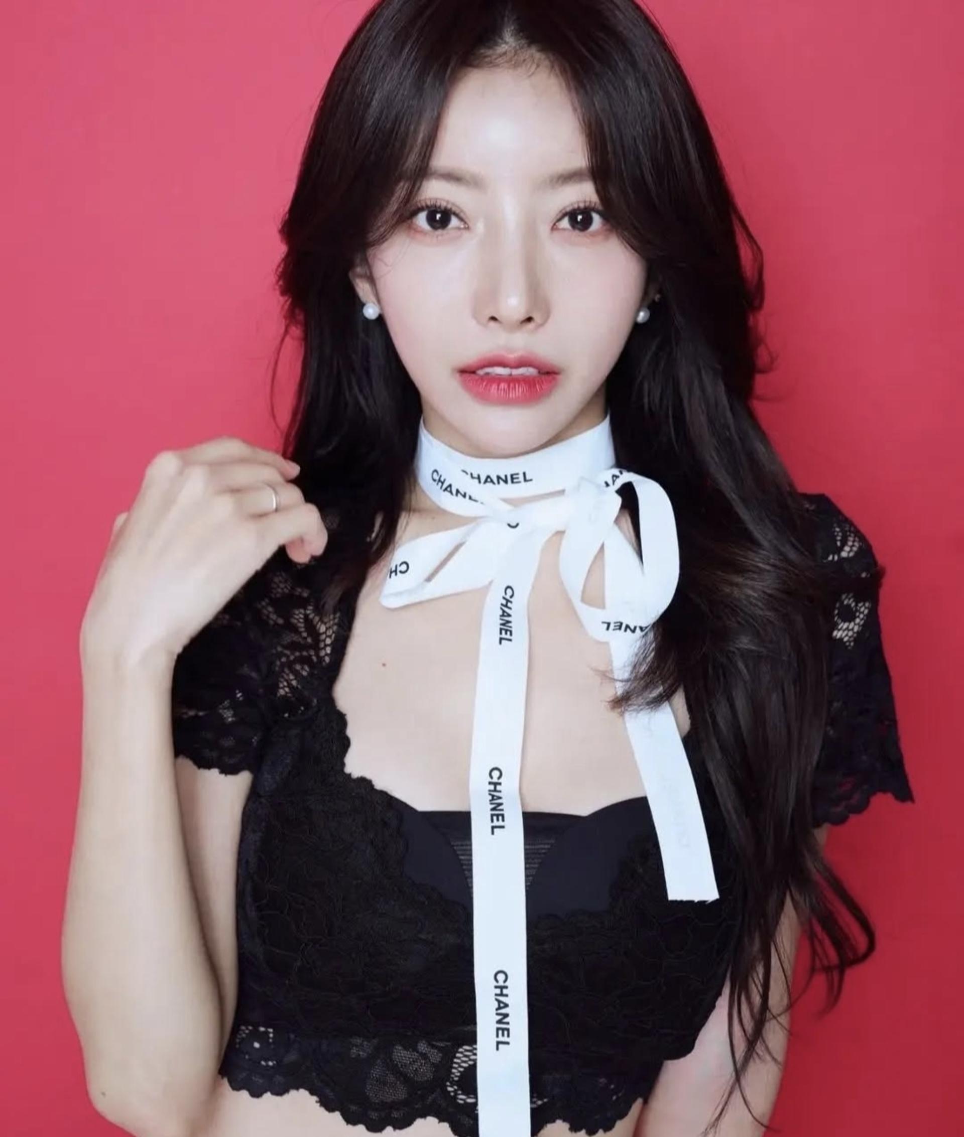 Cheongdam Celebrity Hair & Makeup by ARZ MAKE UP | Seoul Korea - Thumbnail 5