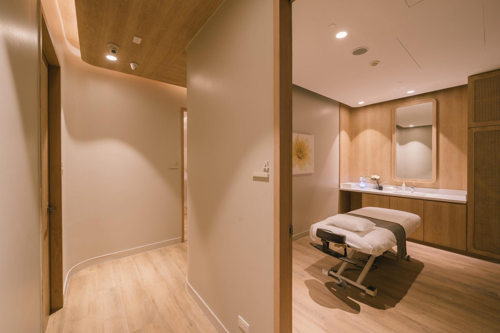 Let's Relax Spa at Samyan Mitrtown in Bangkok  - Thumbnail 4