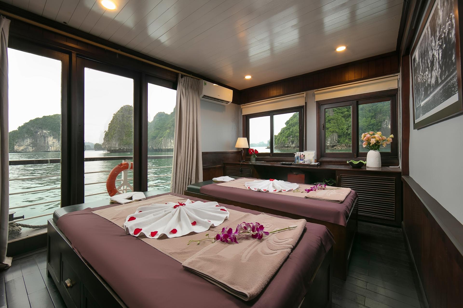 Phoenix 2D1N Cruise: Ha Long Bay Tour with Sung Sot and Ti Top - Thumbnail 17