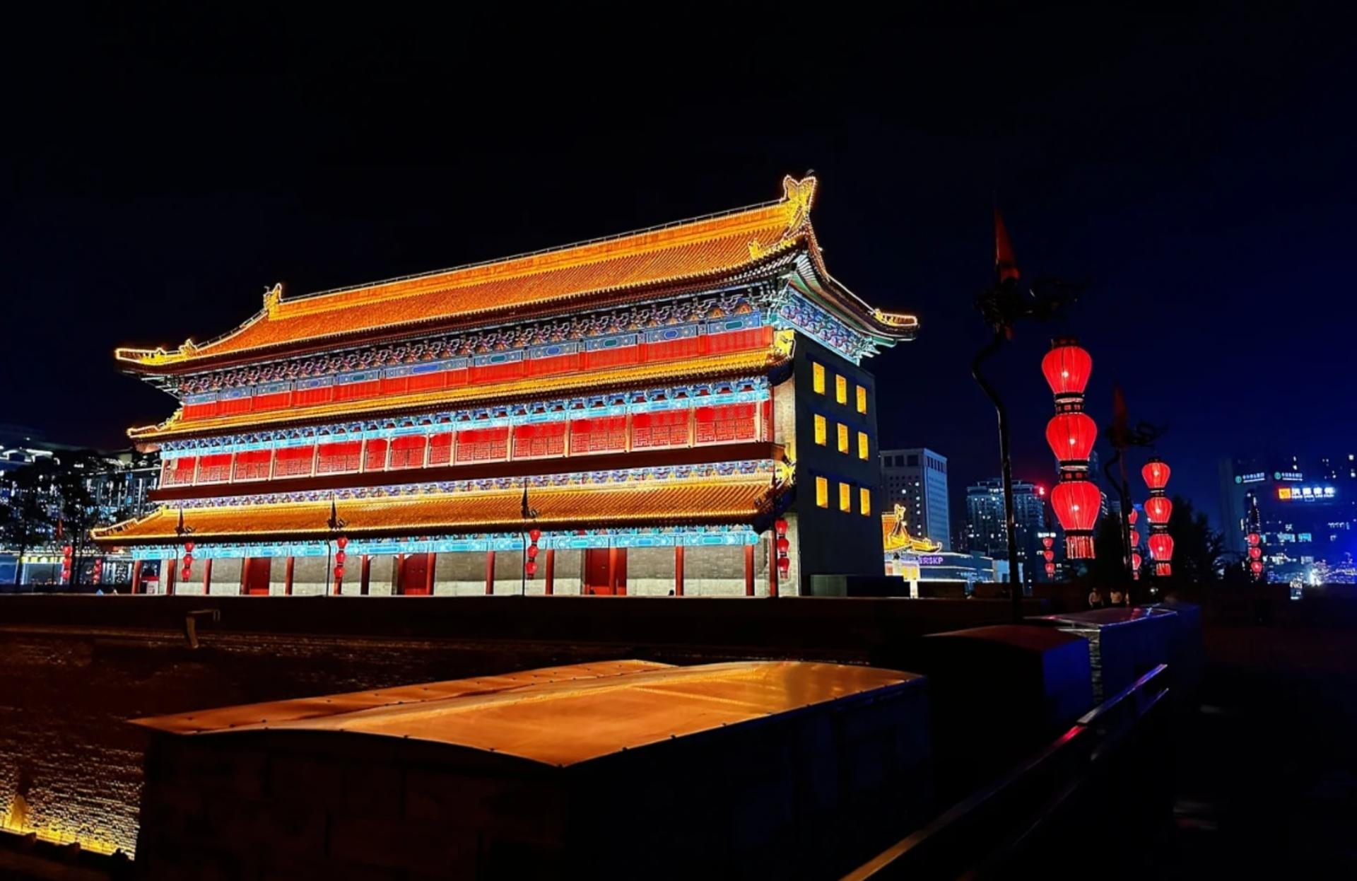 Xi'an City/Terracotta Army + Huaqing Palace/Mount Hua 1-Day Tour (Optional Private Car/Private Group) - Thumbnail 3