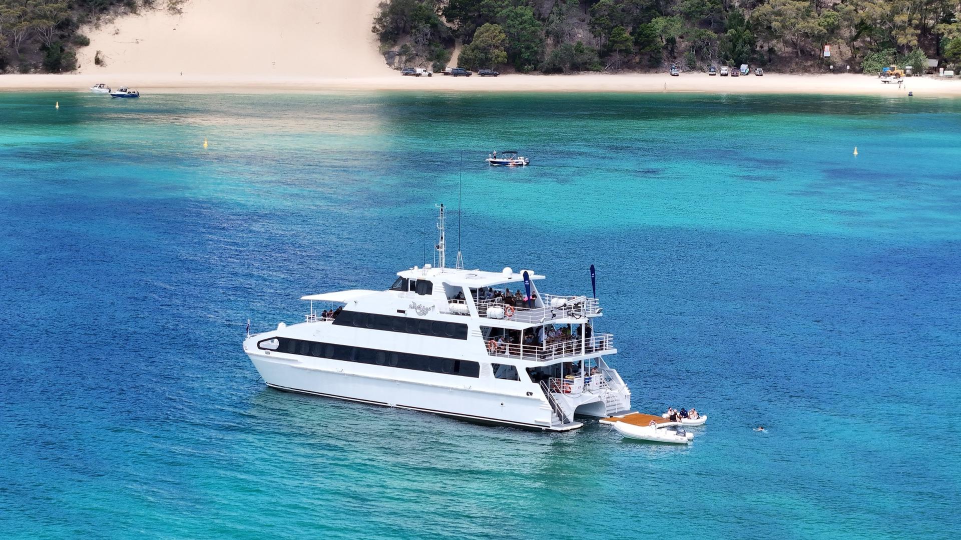 Luxury Sunset Broadwater Cruise Tour - Thumbnail 9