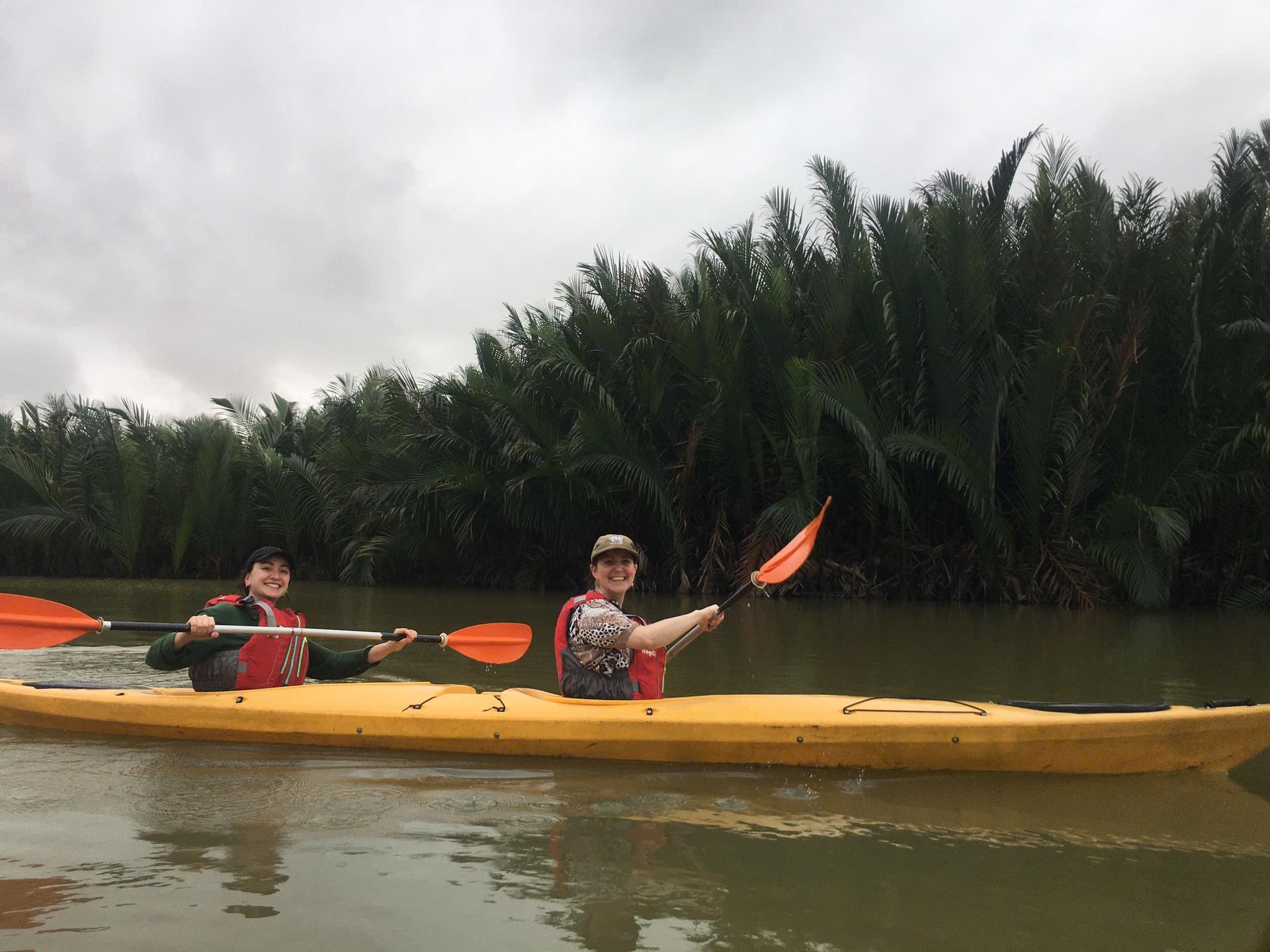 Sunset Kayaking Water Adventure Experience in Hoi An - Thumbnail 21