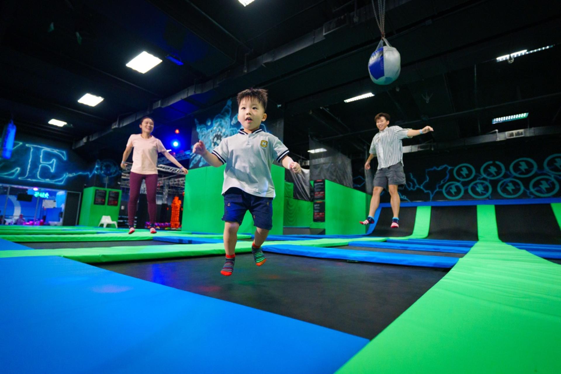 Ryze Ultimate Trampoline Park Tickets - Thumbnail 3