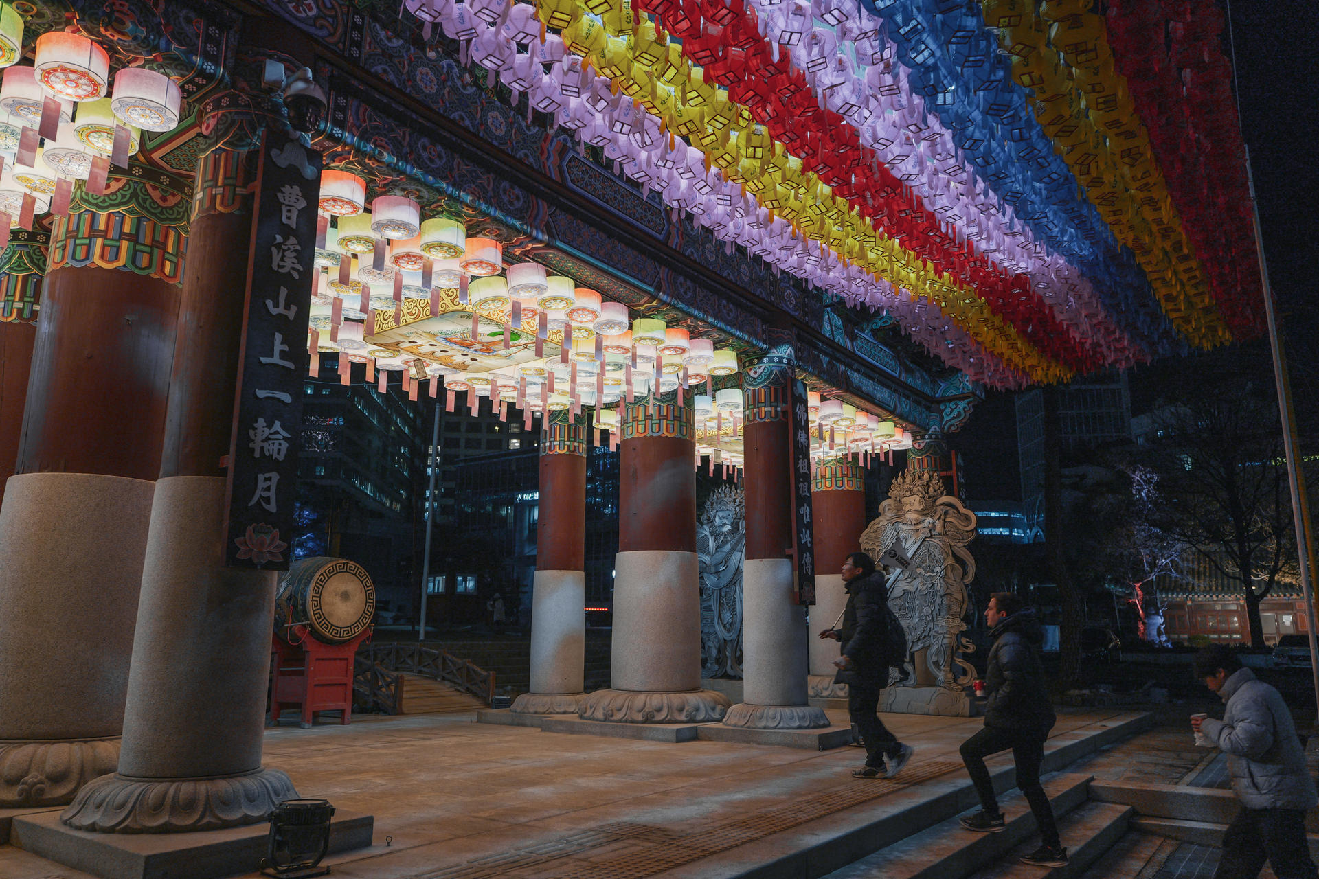 Seoul City Highlights Private Tour with Pickup and Drop-off - Thumbnail 8