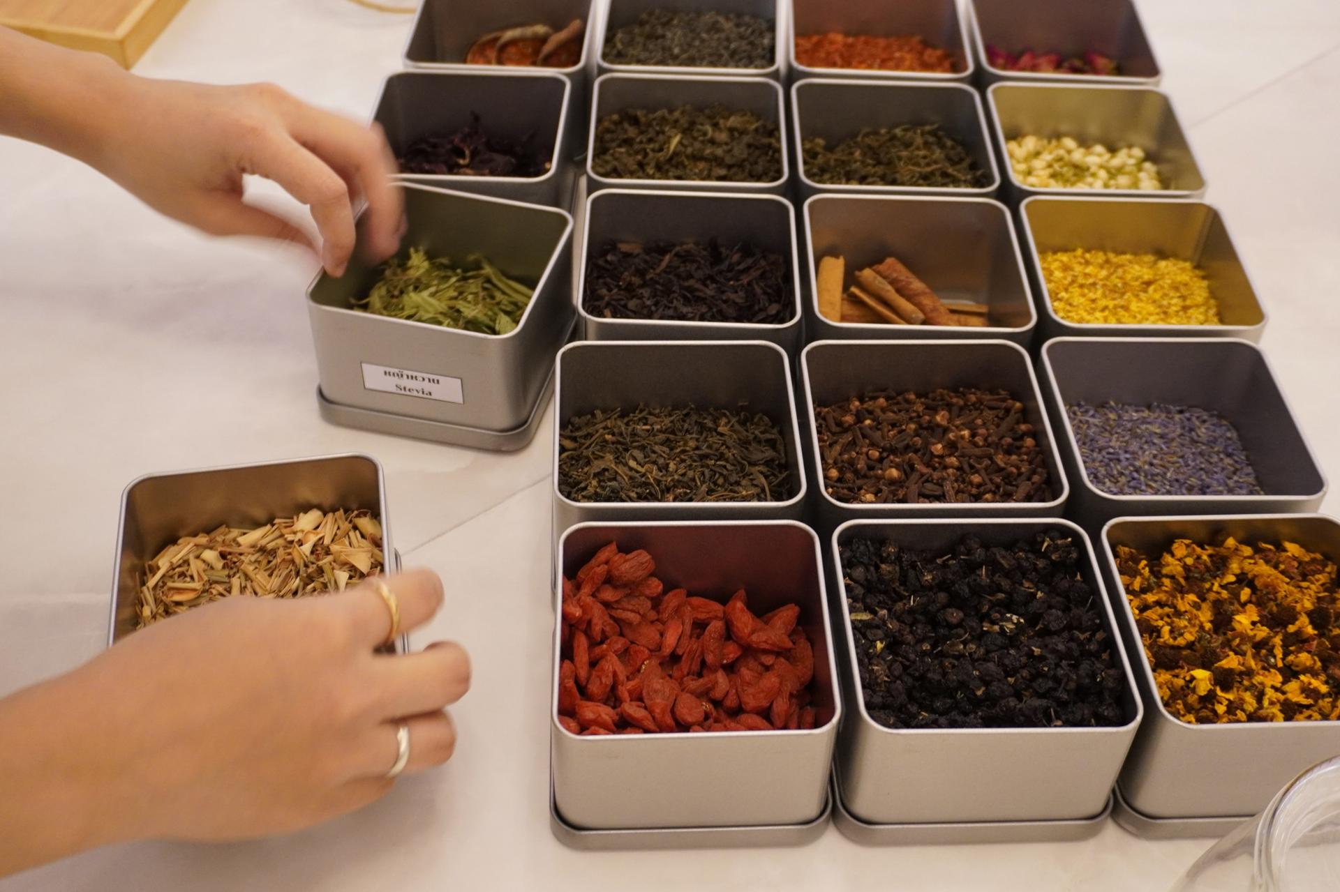 Homprung by Baihor Herbal Workshop Experiences in Bangkok - Thumbnail 14