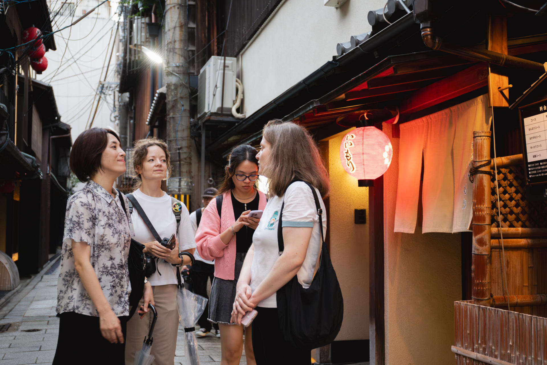 Kyoto Gion Geisha & Maiko Half-Day Walking Tour - Thumbnail 21