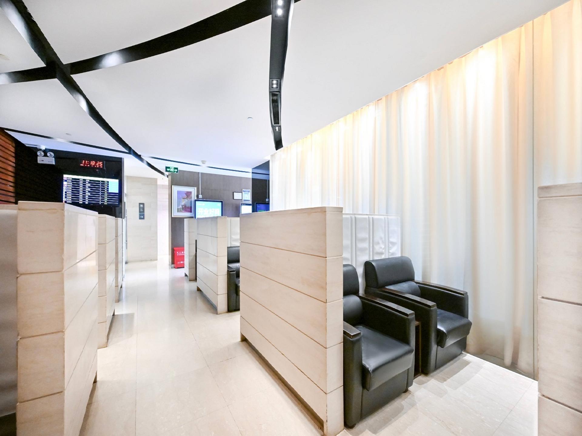 Shanghai Pudong International Airport VIP Lounge Services - Thumbnail 4