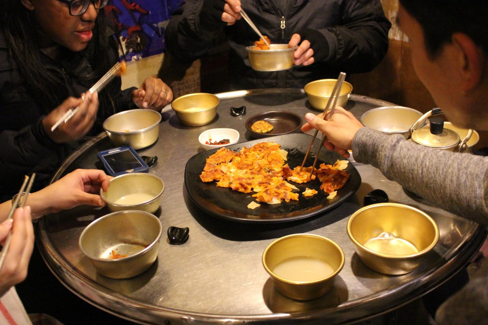 Small-Group Night Food Tour in Seoul with Korean BBQ - Thumbnail 5
