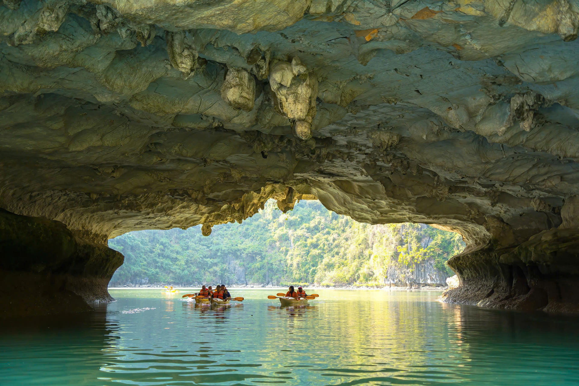 Heritage Luxury Day Cruise: Ha Long Bay Tour with Ti Top & Sung Sot - Thumbnail 41