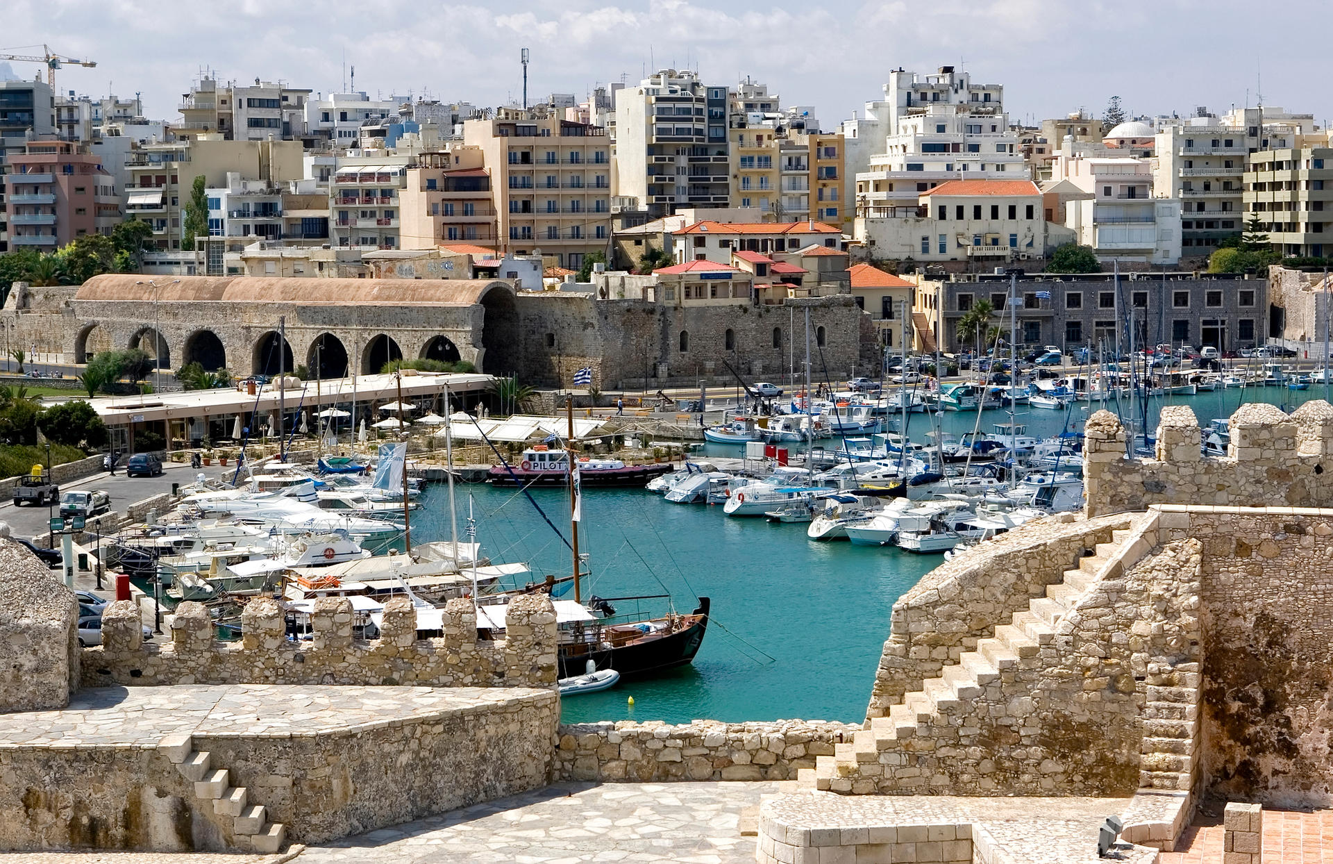 Heraklion 4-Hour Food and Wine Walking Tour - Thumbnail 3