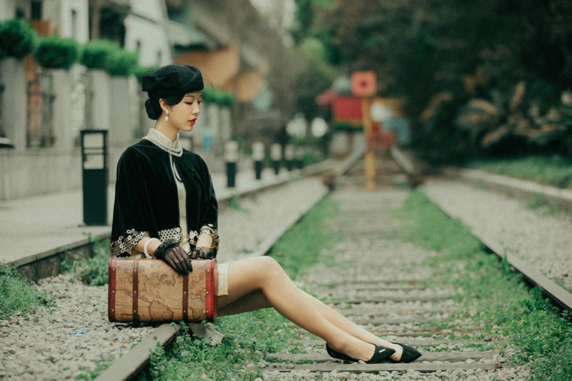 Shanghai Bund/Wukang Road Personal Travel Photography Portrait - Thumbnail 20