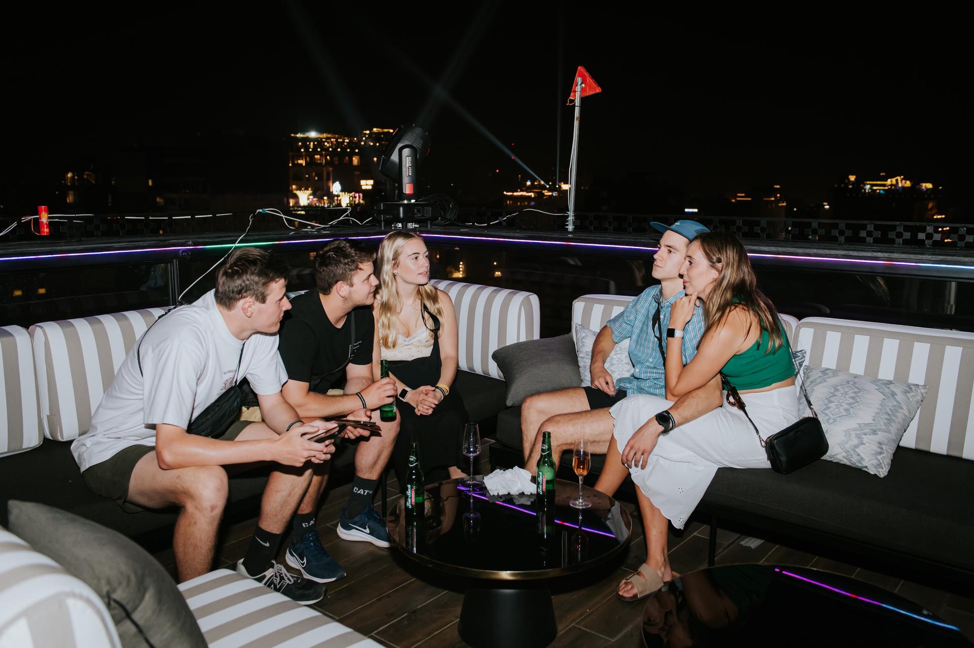 Majesty Sky Bar Cocktails & City Views in Hanoi - Thumbnail 11