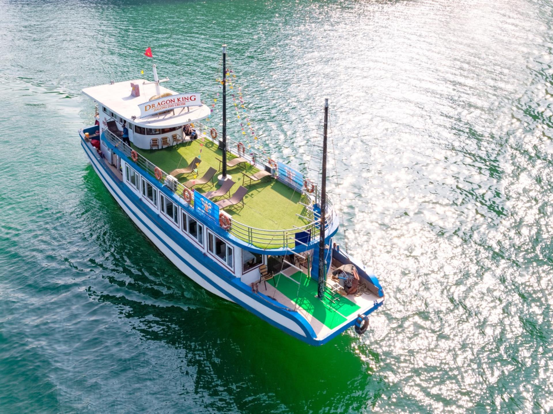 Tonkin Day Cruise: Ha Long Bay with Sung Sot & Ti Top - Image 1