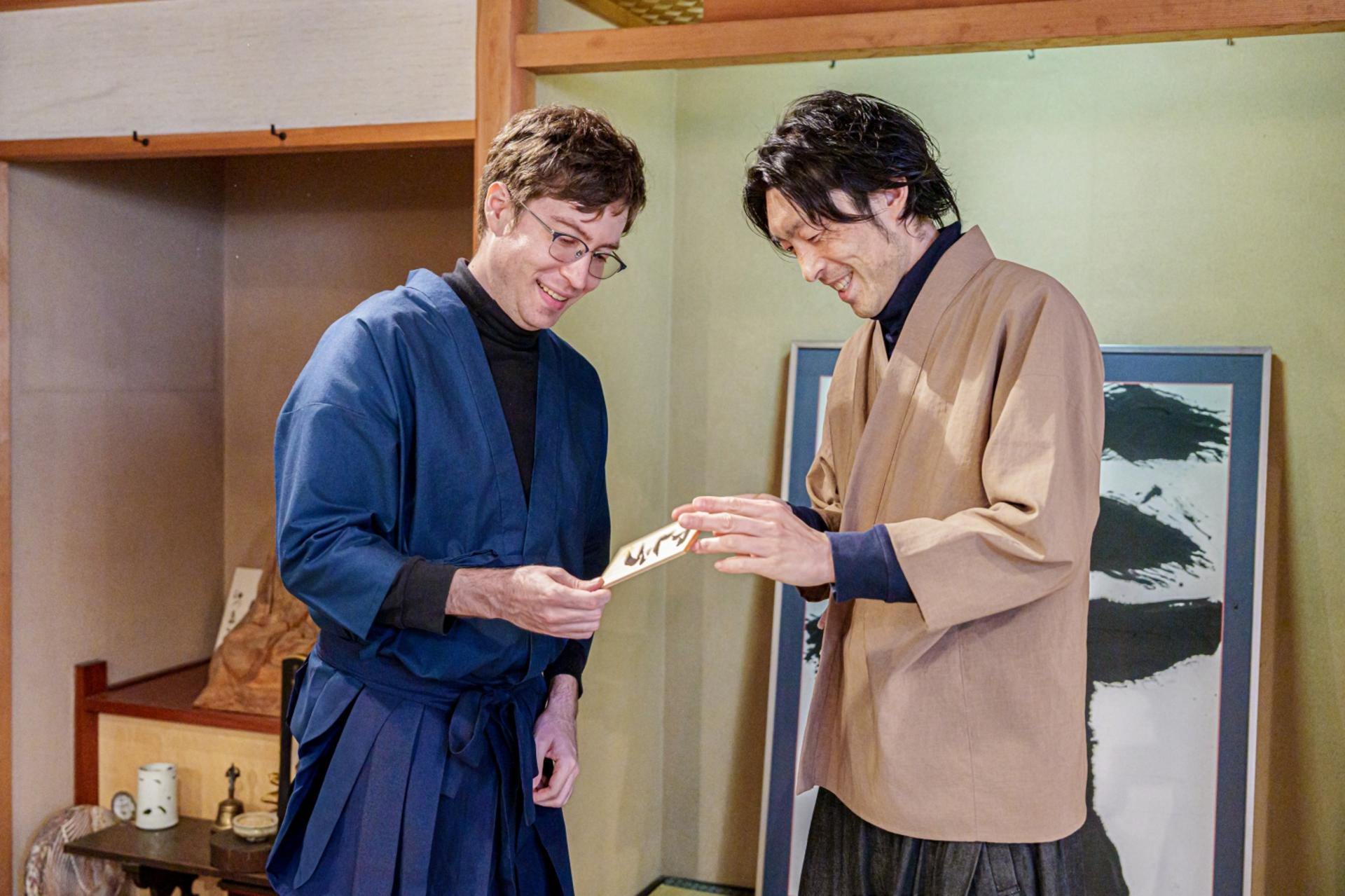 [Treasure Japan]: Shrine Calligraphy & Grand Brush Wish Scroll Tour - Thumbnail 5