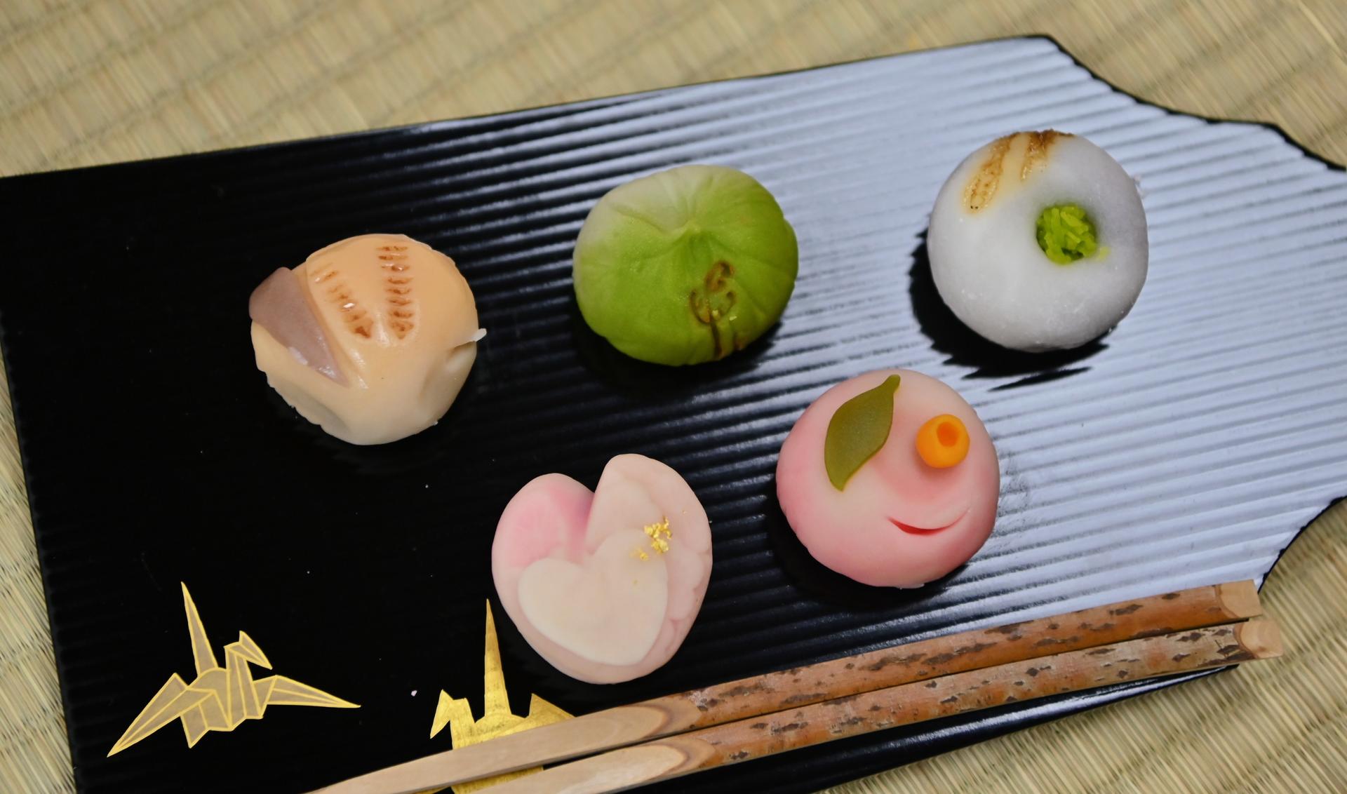 Learn Zen of Making tea Matcha,enjyoing Wagashi in kimono set - Thumbnail 10