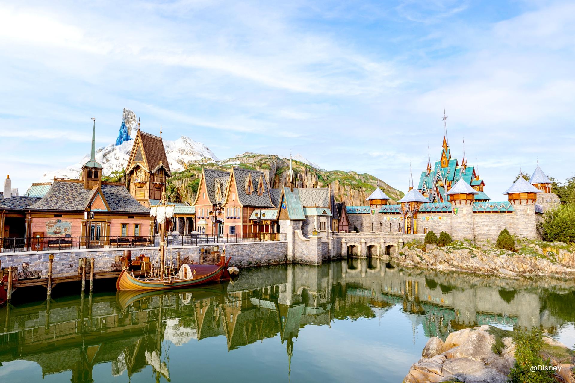 Disneyland Paris Theme Park Ticket - Thumbnail 3