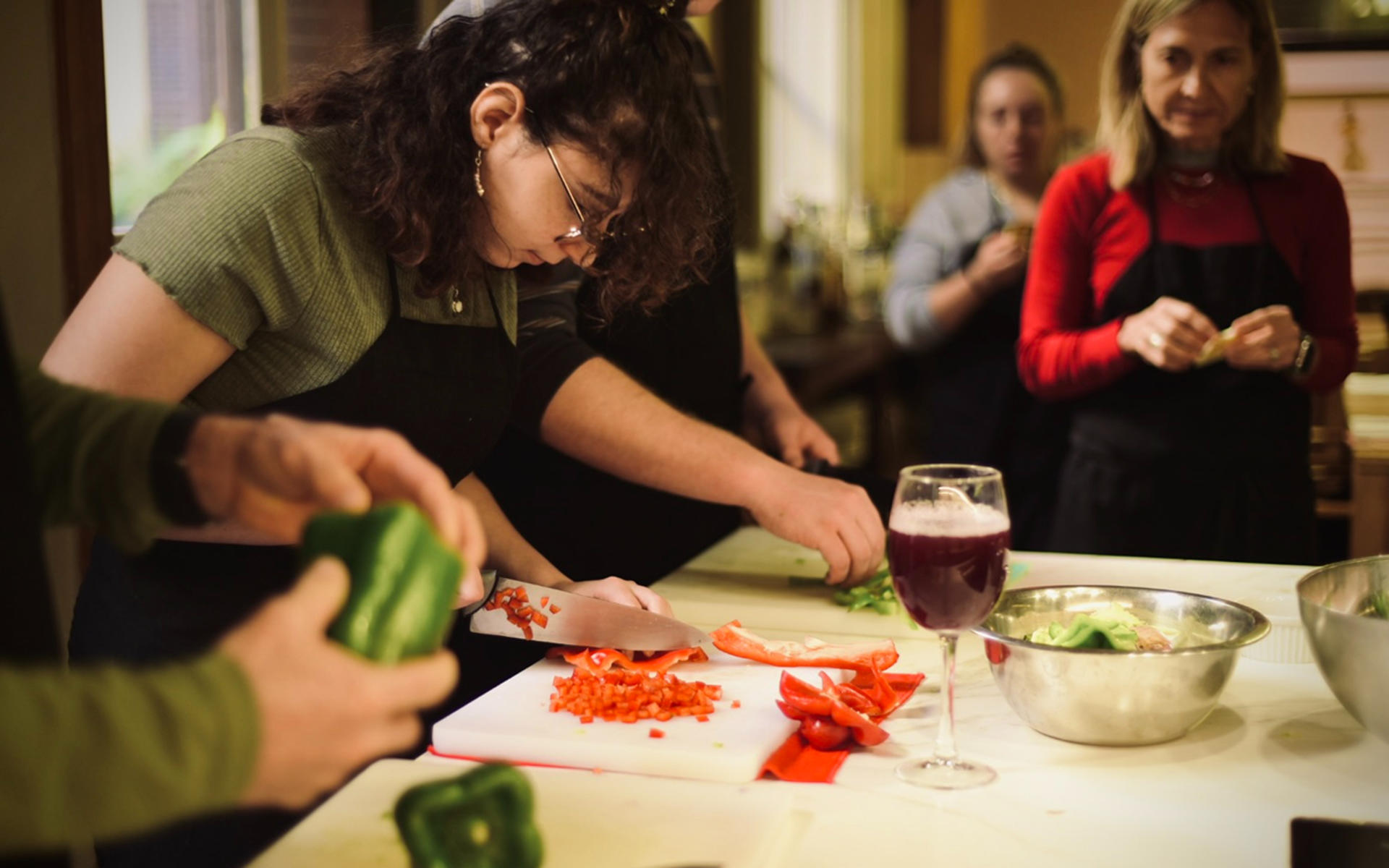 Seafood paella, tapas, and sangria making experience in Barcelona - Thumbnail 3