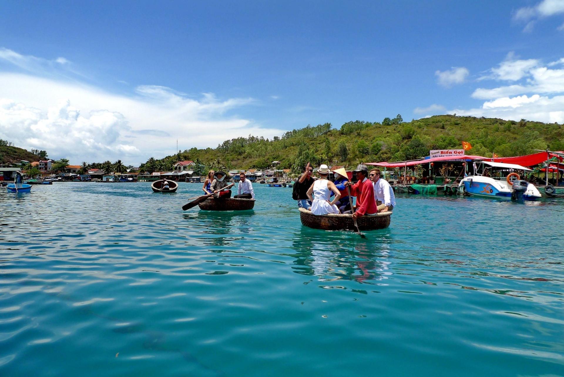 Nha Trang Bay Day Trip by Emperor Cruise - Thumbnail 5
