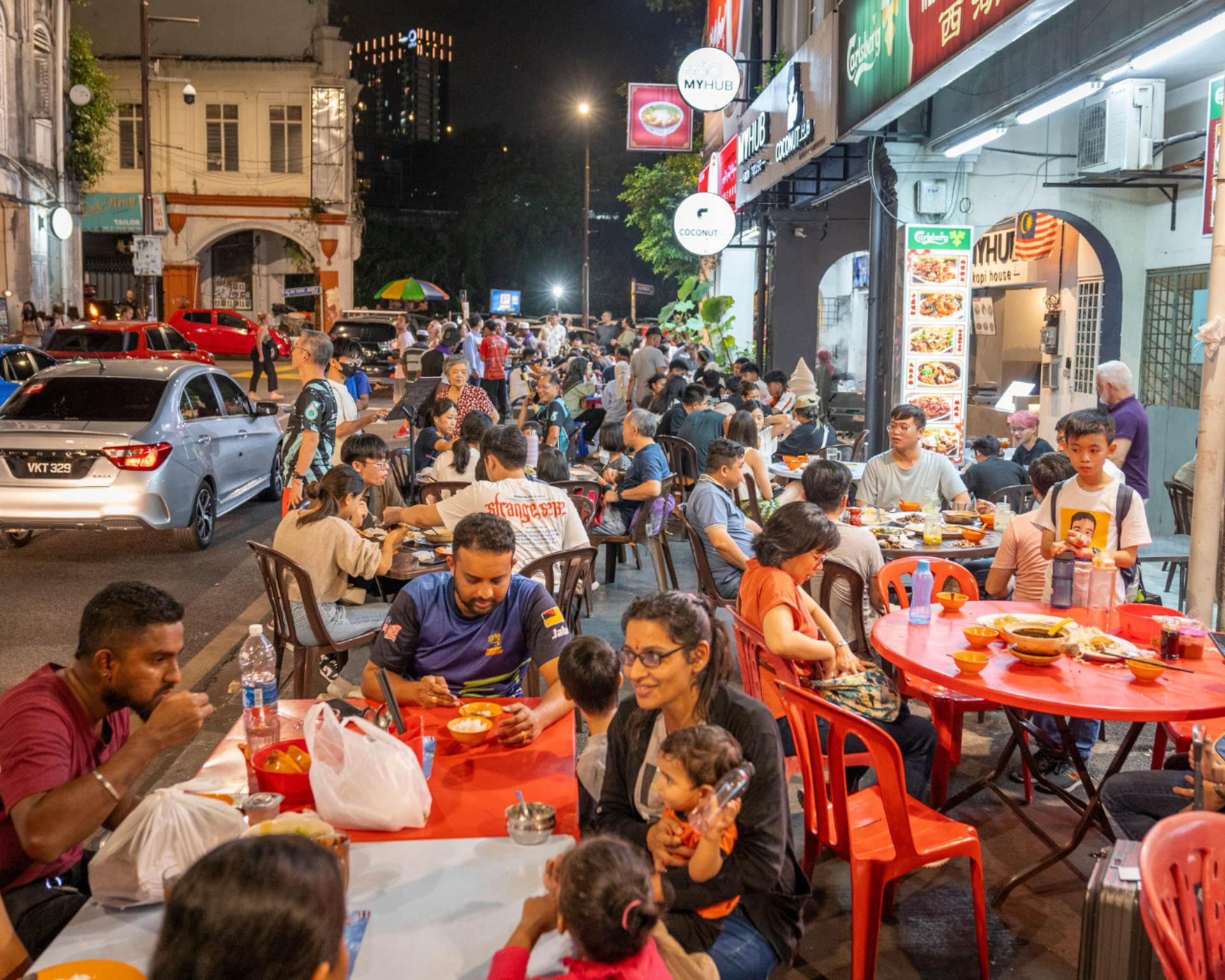 Kuala Lumpur: Nightlife Street Food Tour with 6 Tastings - Thumbnail 2
