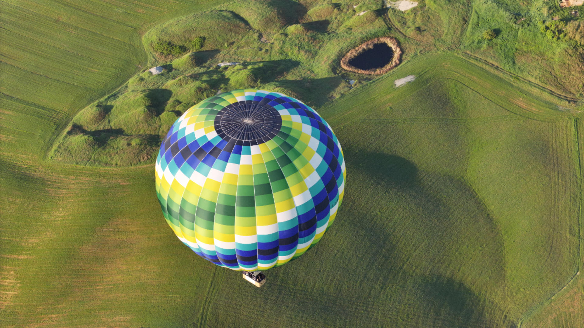 Hot air balloon experience with breakfast from Siena - Thumbnail 3