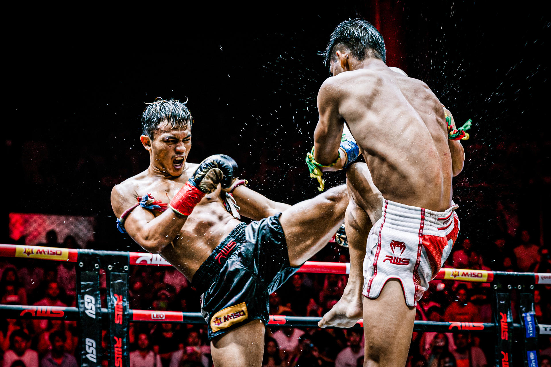 [Official] Muay Thai (Boxing) Match at Rajadamnern Stadium - Thumbnail 4