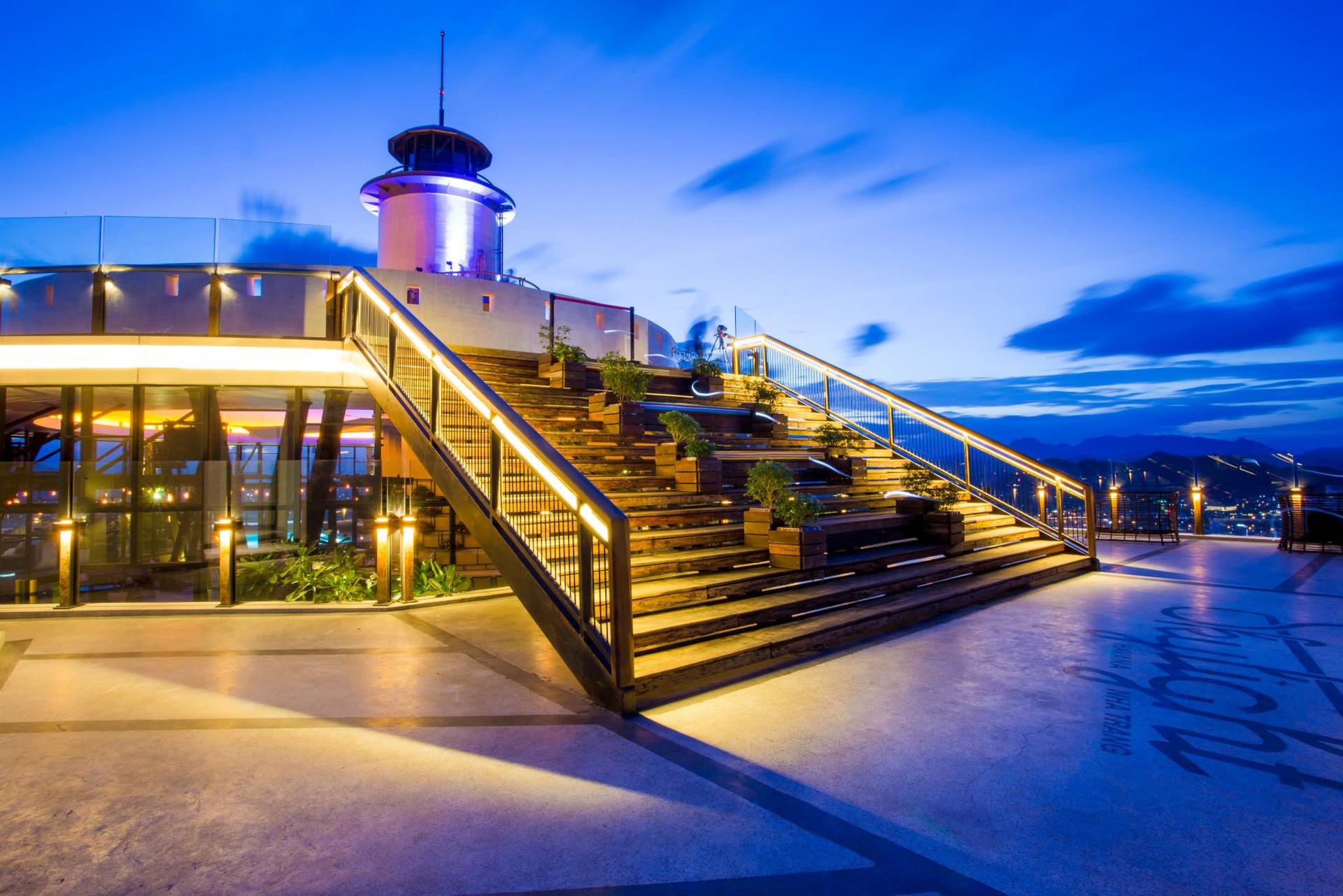 Skylight 360 Skydeck & Rooftop Beach Club in Nha Trang - Thumbnail 8