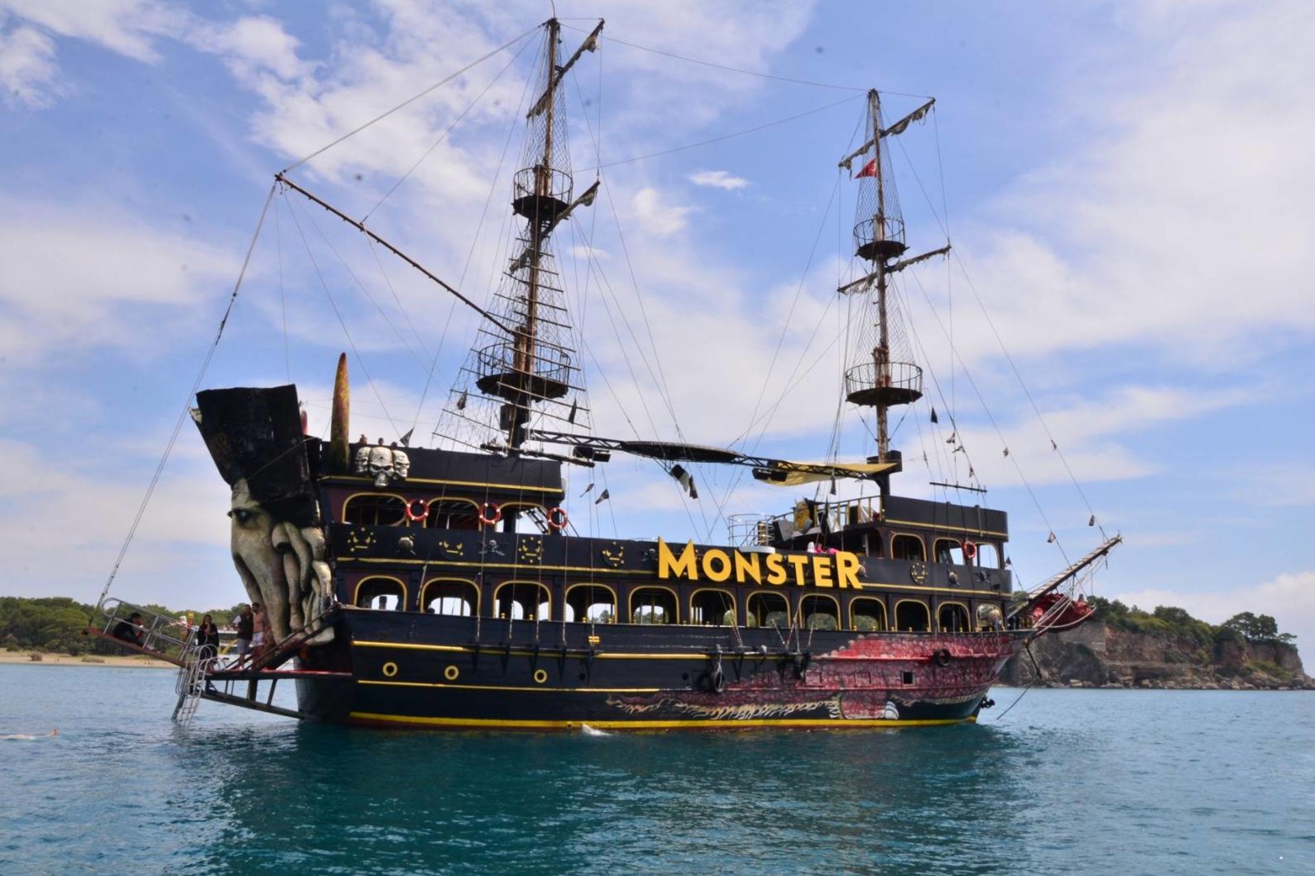 Kemer Bays Party Boat Experience from Antalya with Lunch - Thumbnail 2