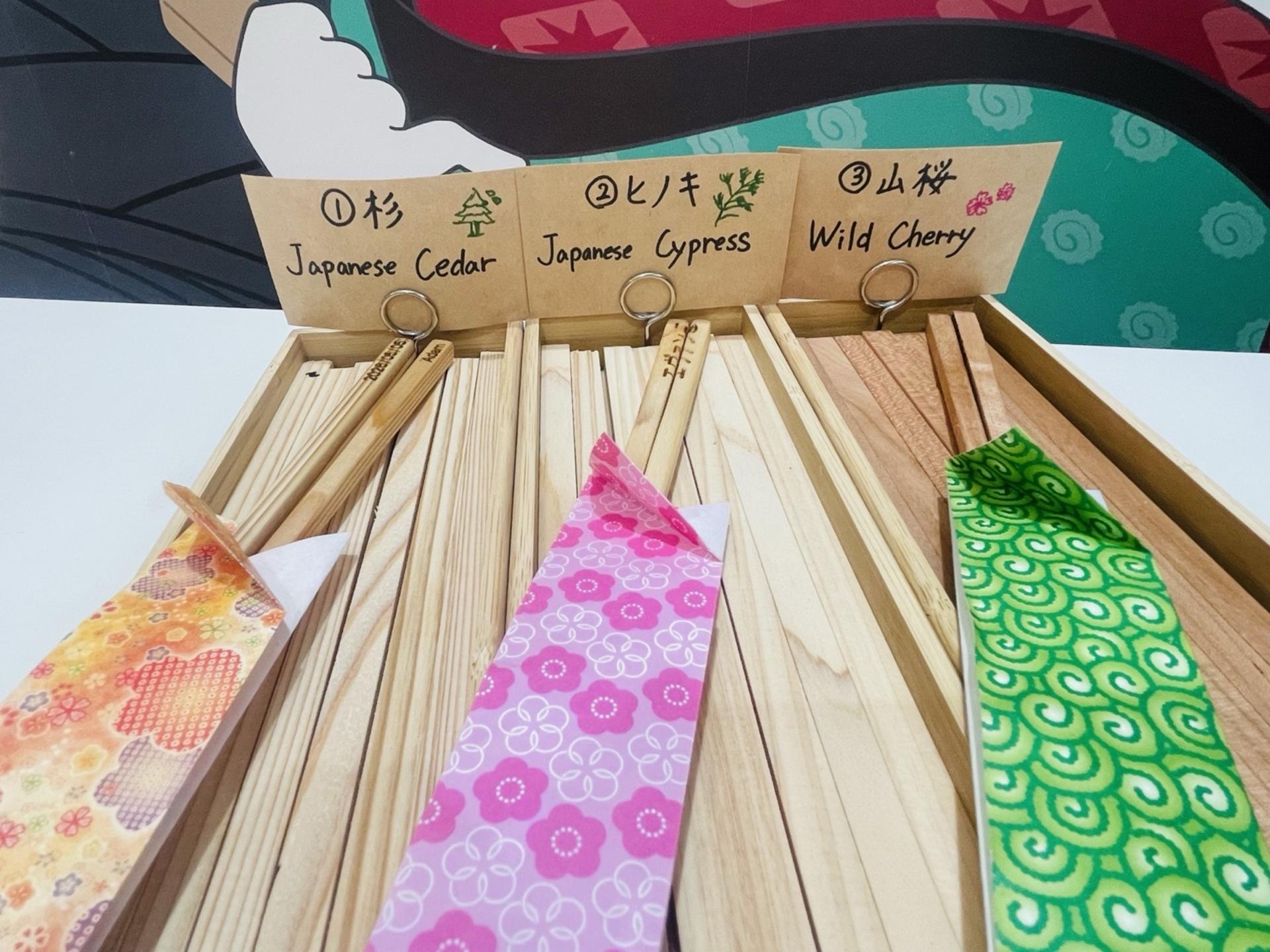 Chopstick making workshop with souvenirs in the Osaka Castle area - Thumbnail 7