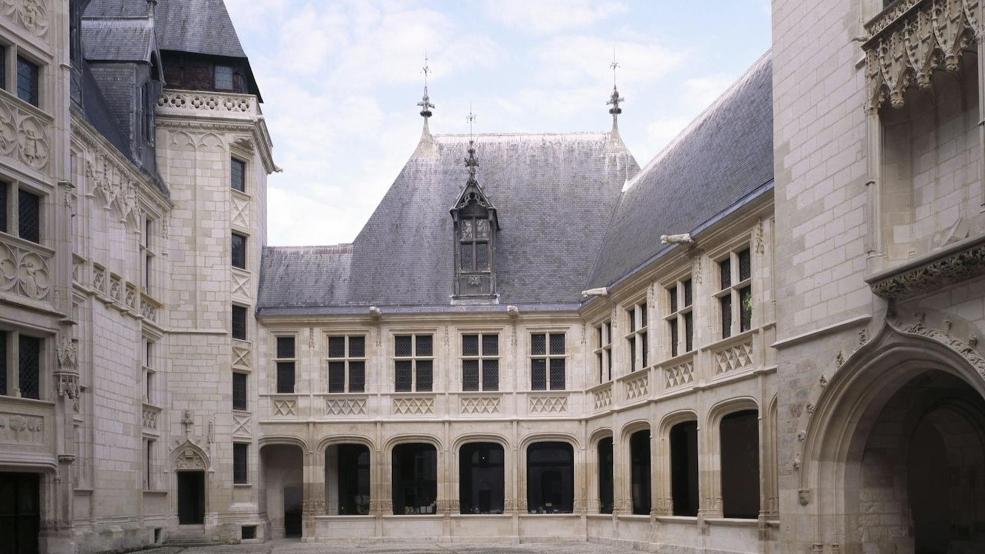 Palais Jacques Coeur ticket in Bourges - Image 1