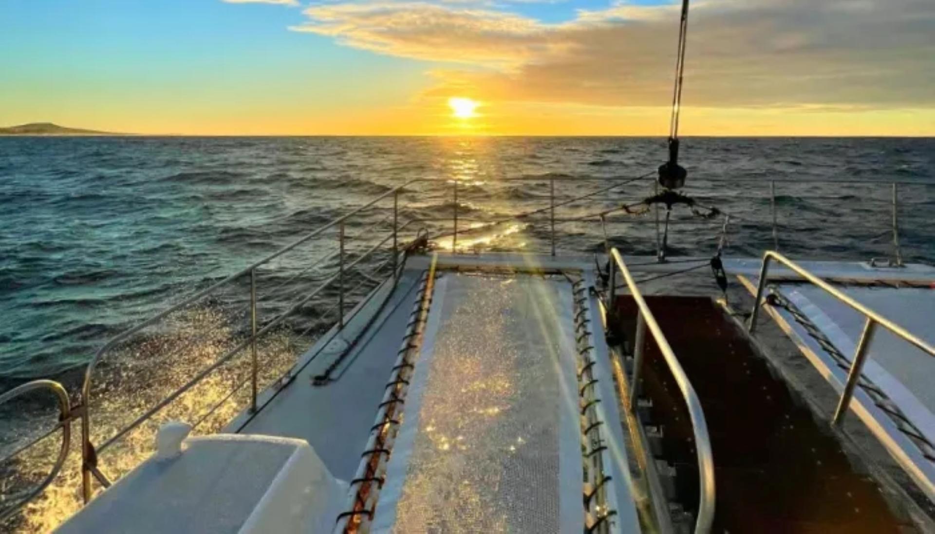 Sunset and Manta Ray Snorkel Experince - Thumbnail 2