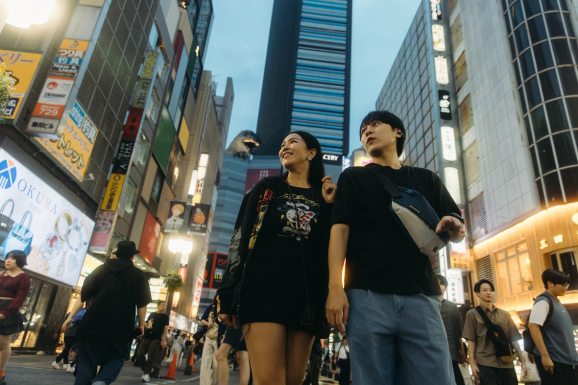 Tokyo Shinjuku Ninja Walking Tour: Kabukicho & Golden Gai (60min) - Thumbnail 13