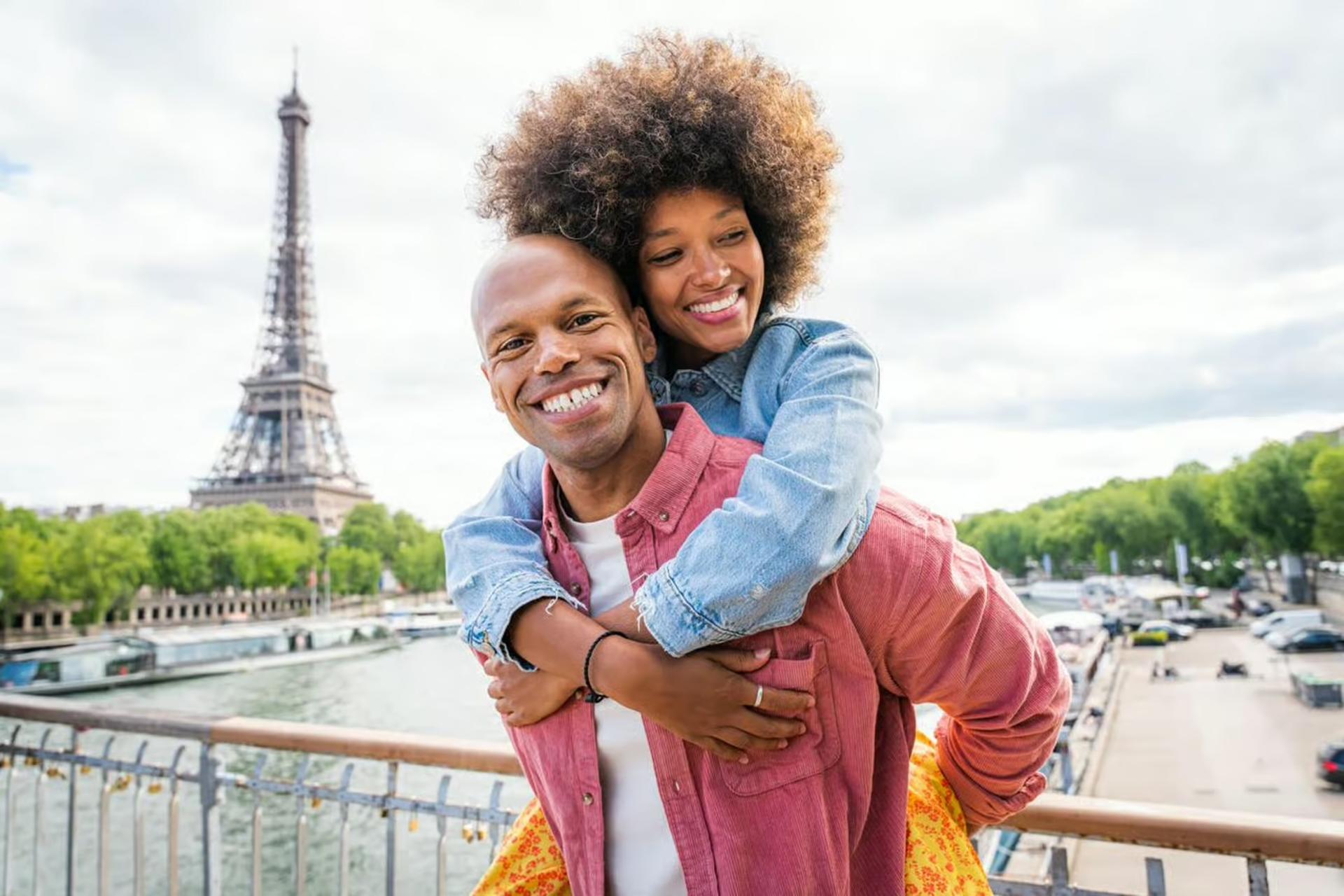 Eiffel Tower Photoshoot - Thumbnail 5