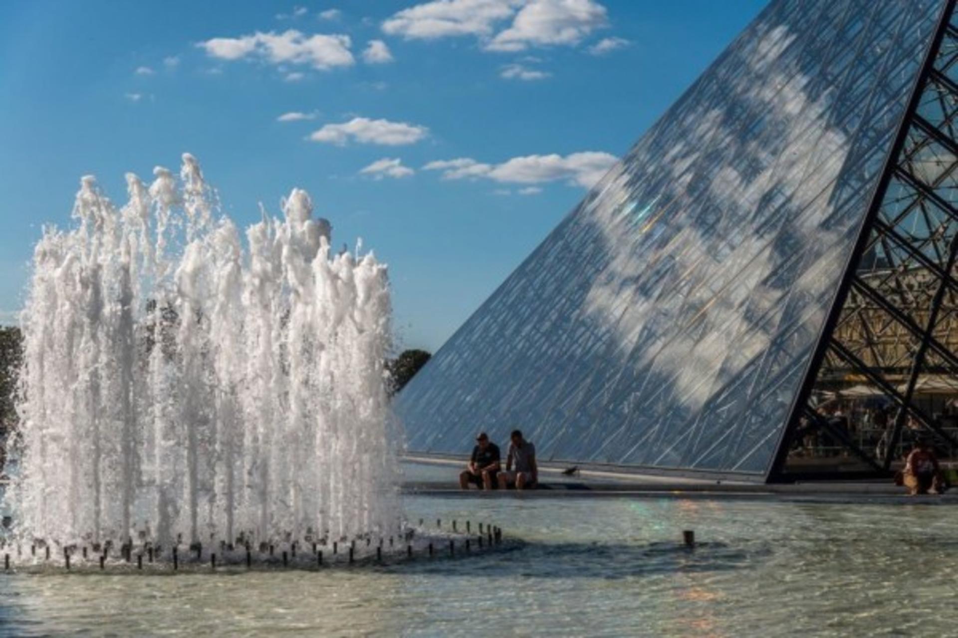 Louvre Museum 2-Hour Private Guided Tour in Paris - Thumbnail 7