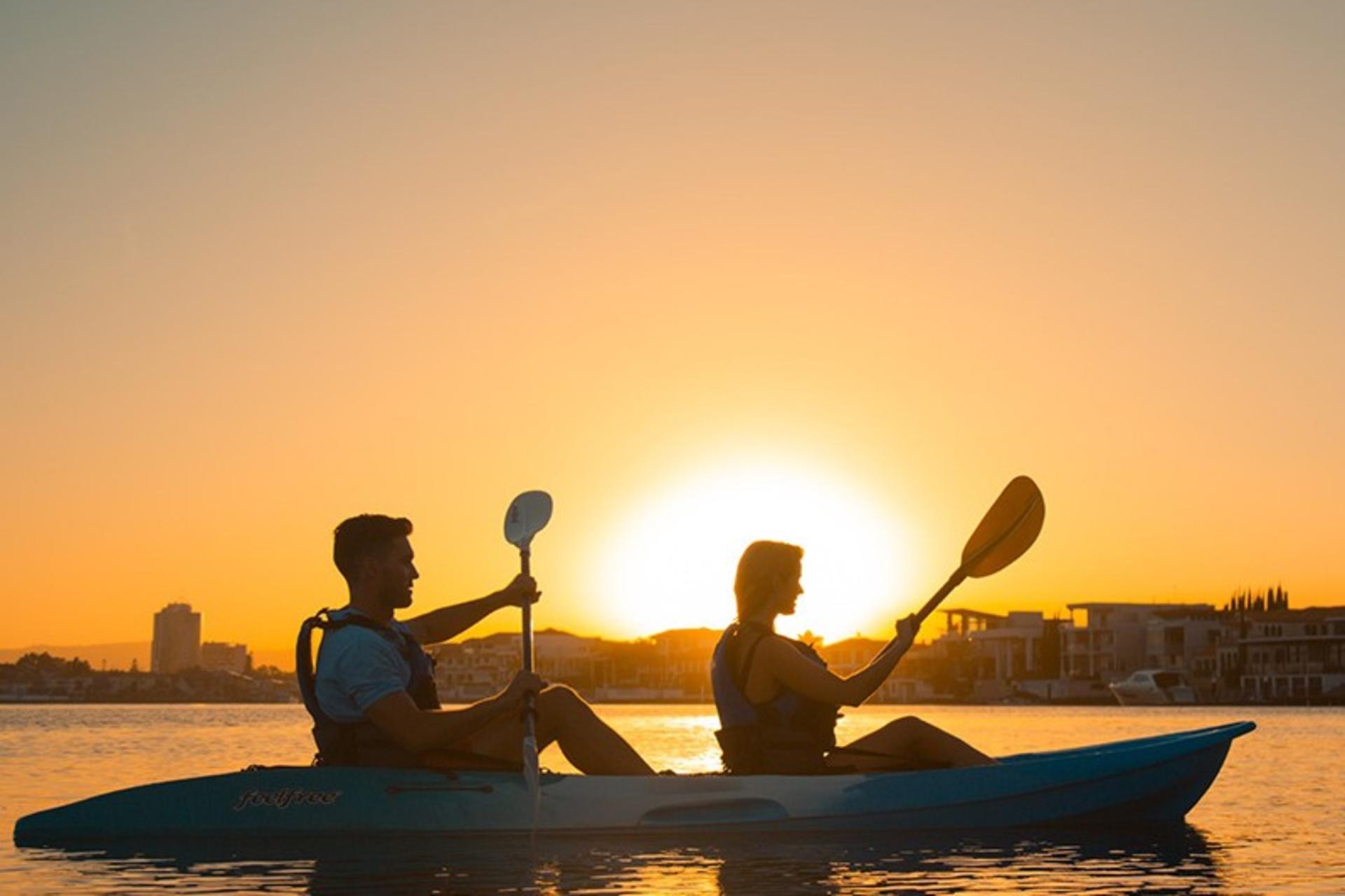 Surfers Paradise Sunset Kayak Adventure in Gold Coast - Thumbnail 5