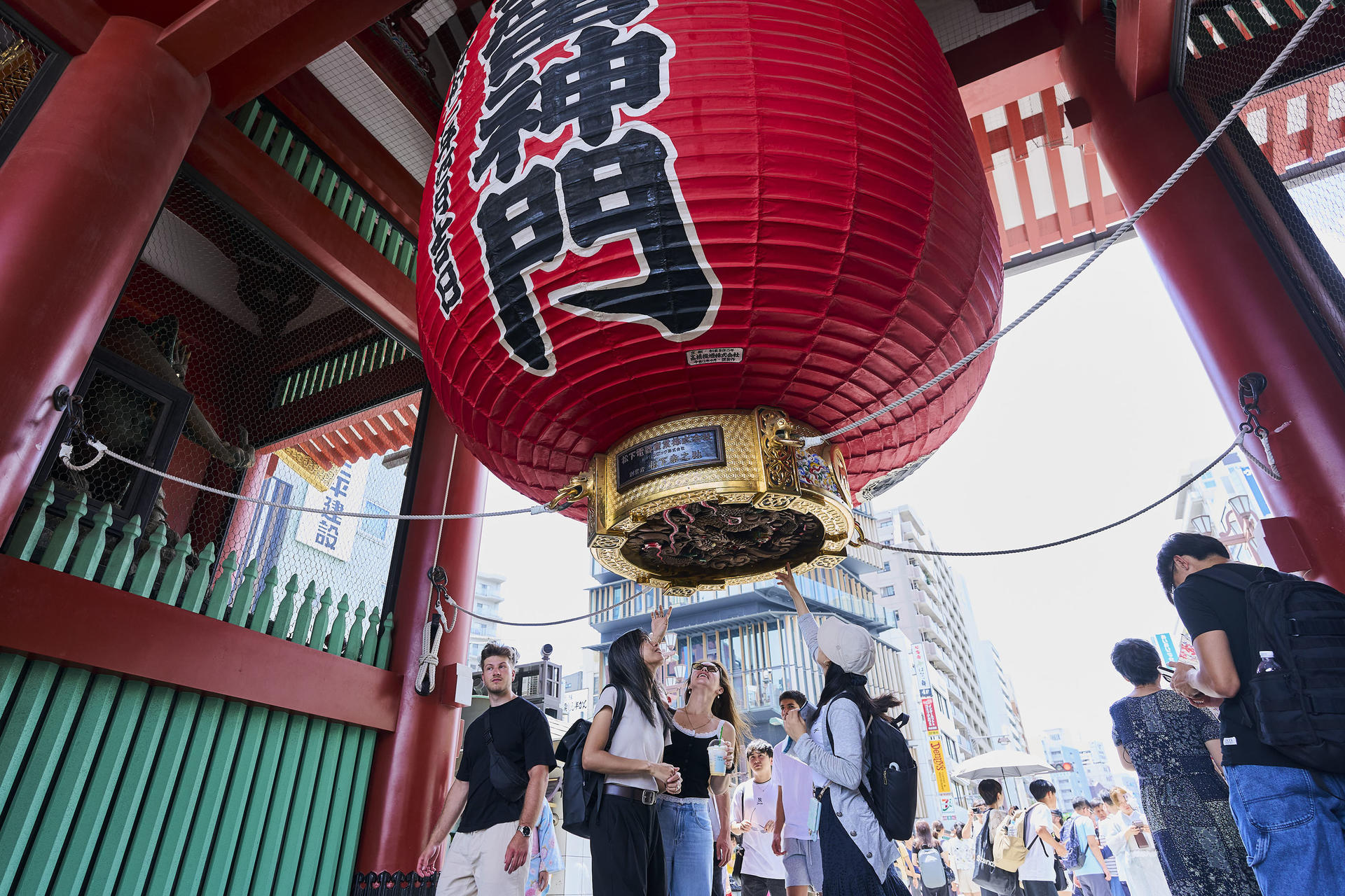 Tokyo: Asakusa & Sensoji ー Oldest Temple Walking Tour (2hrs) - Thumbnail 4