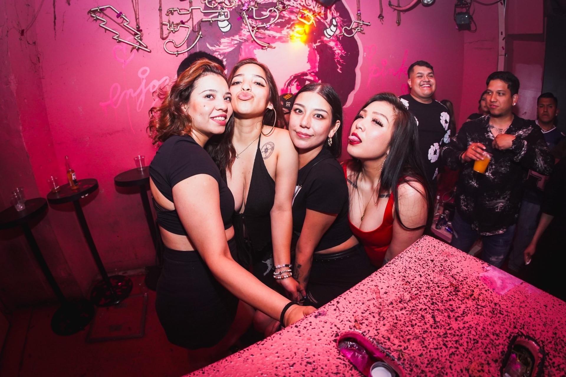Osaka: Iconic All-Pink Club Entry (with optional VIP Upgrade) - Thumbnail 11