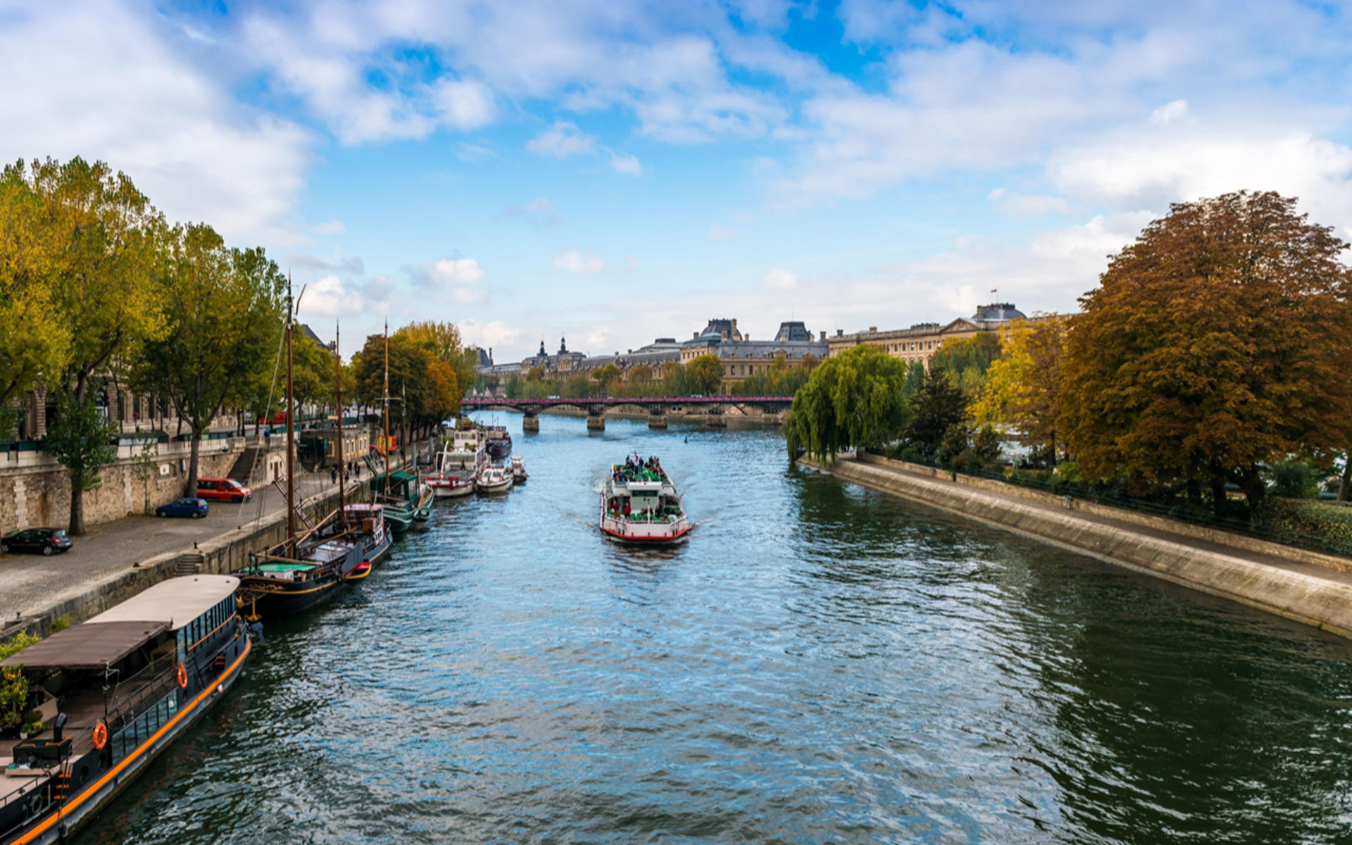 Bateaux Mouches Seine River Cruise in Paris - Thumbnail 5