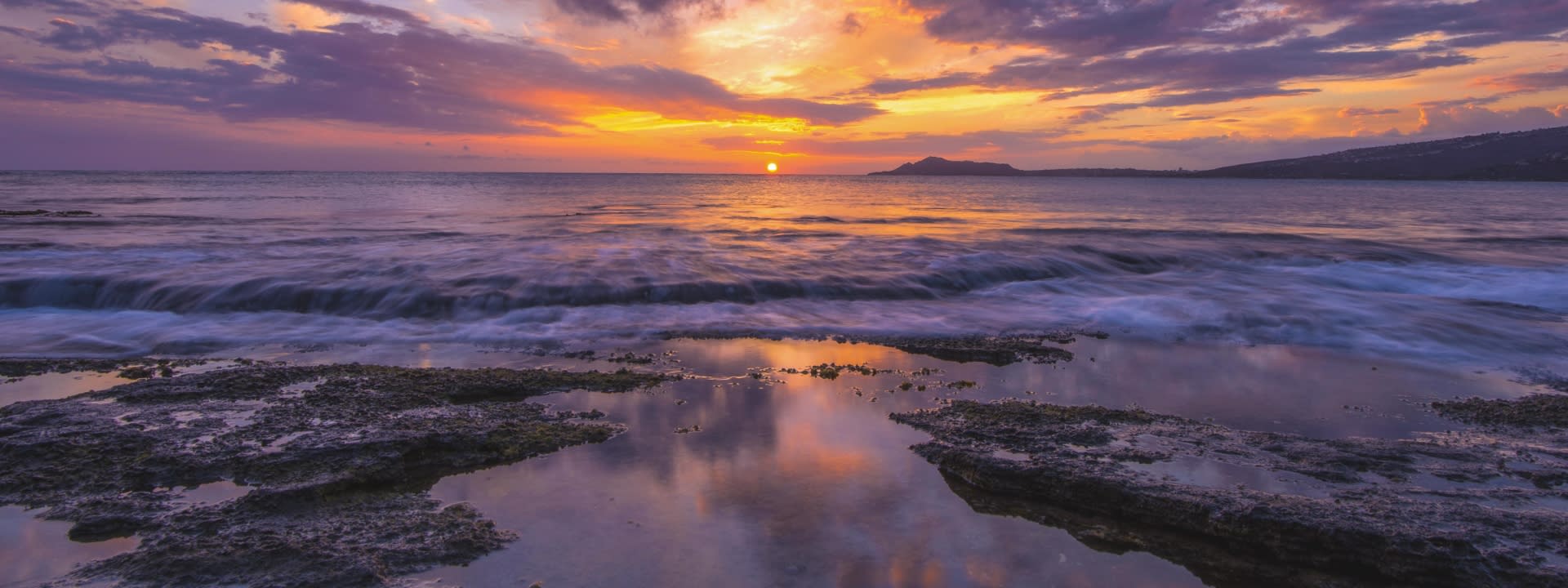 Honolulu Sea-Cliff Tour with Sunset in O'ahu - Image 1