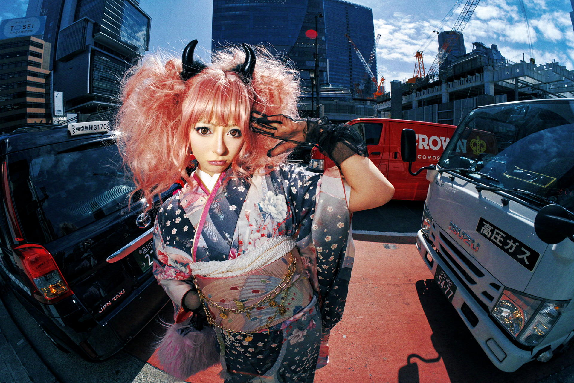 Tokyo: ppのGal Club Kimono Gal Makeover & Photoshoot in Shibuya - Thumbnail 20