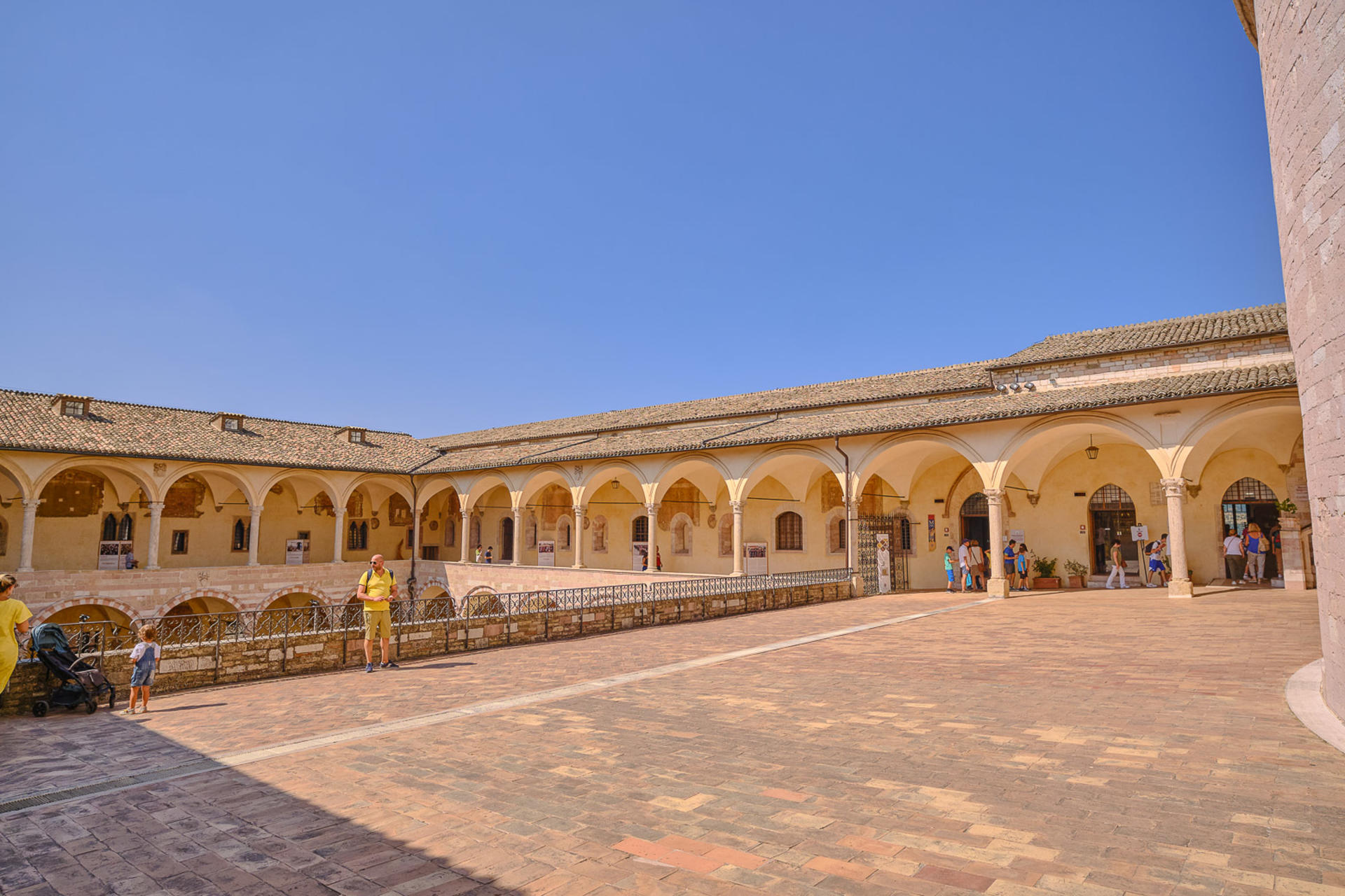 Perugia and Assisi Tour from Florence - Thumbnail 7