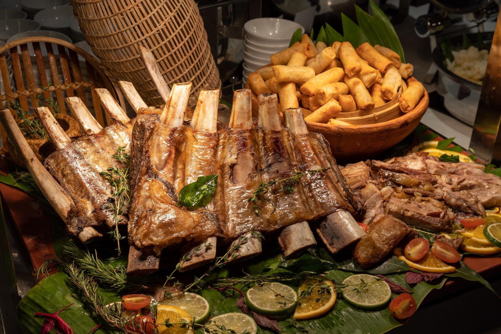 Seafood Buffet Dinner in Novotel Nha Trang - Thumbnail 5