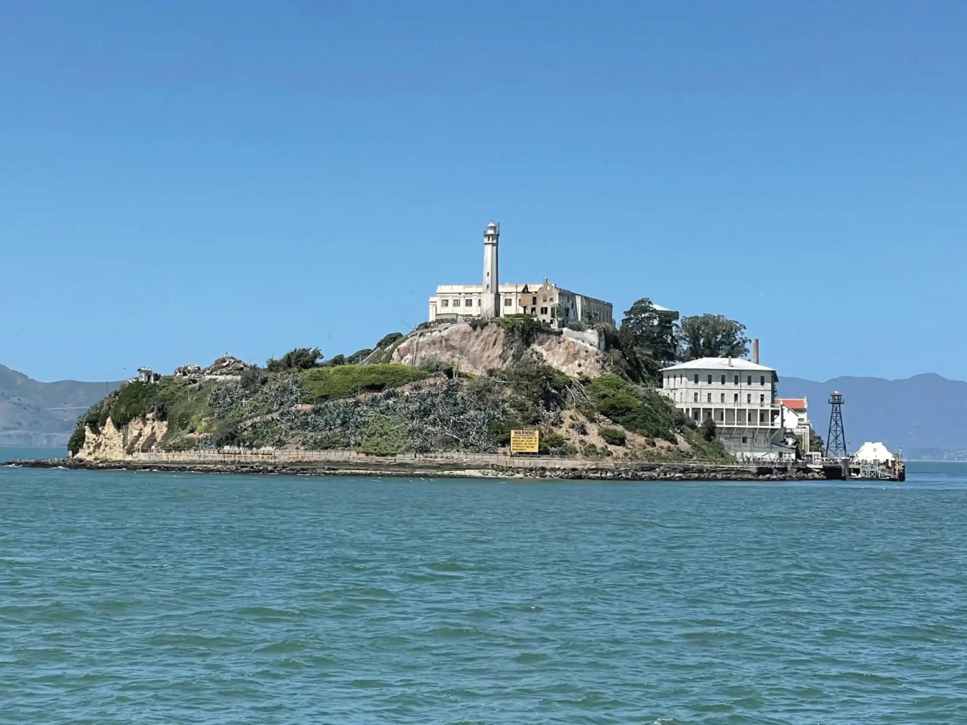 2-Day Hop-on Hop-off Bus Tour and Night Tour with Alcatraz Tour - Image 1