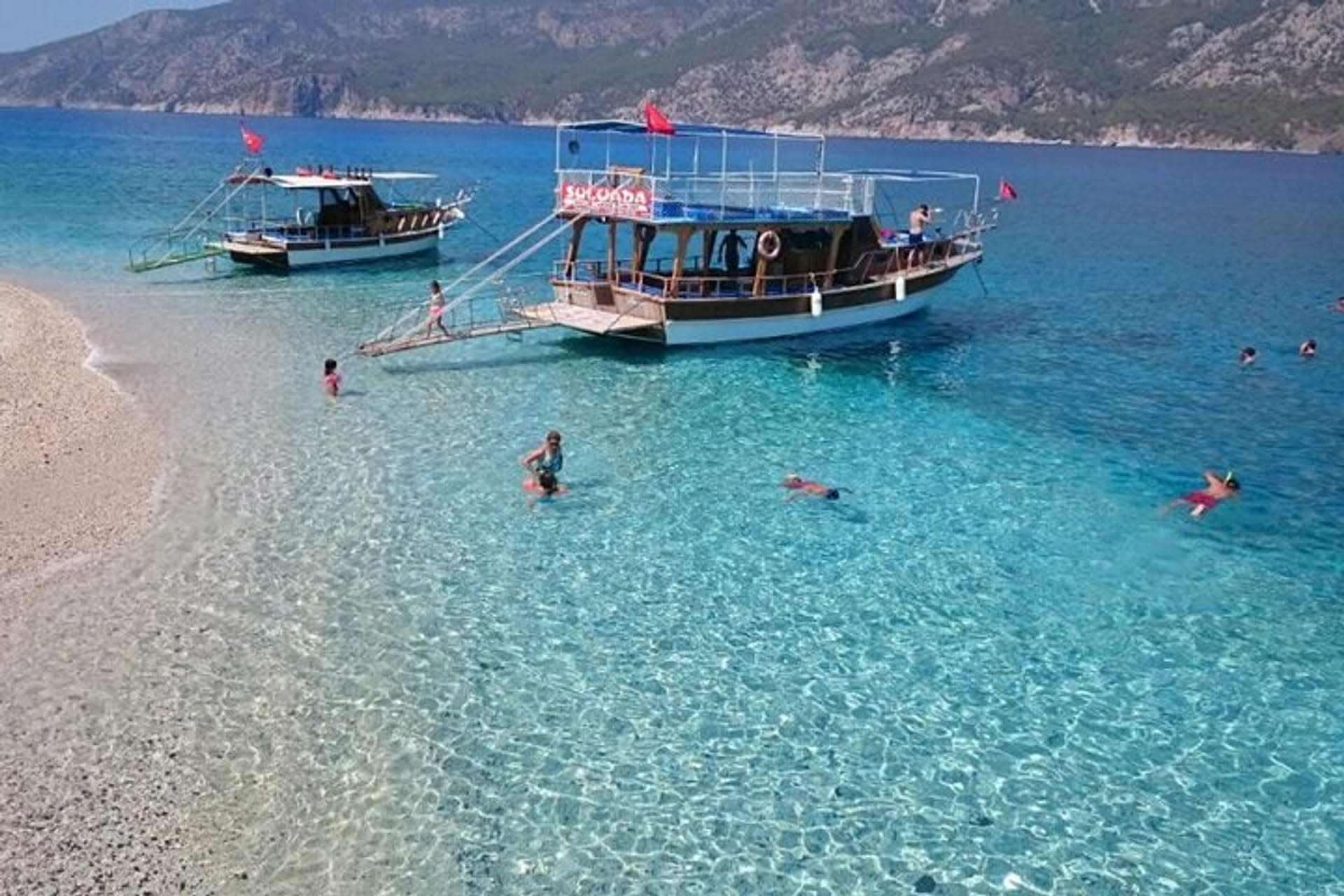Suluada Island Boat Tour with Lunch and Round Transfer - Thumbnail 2