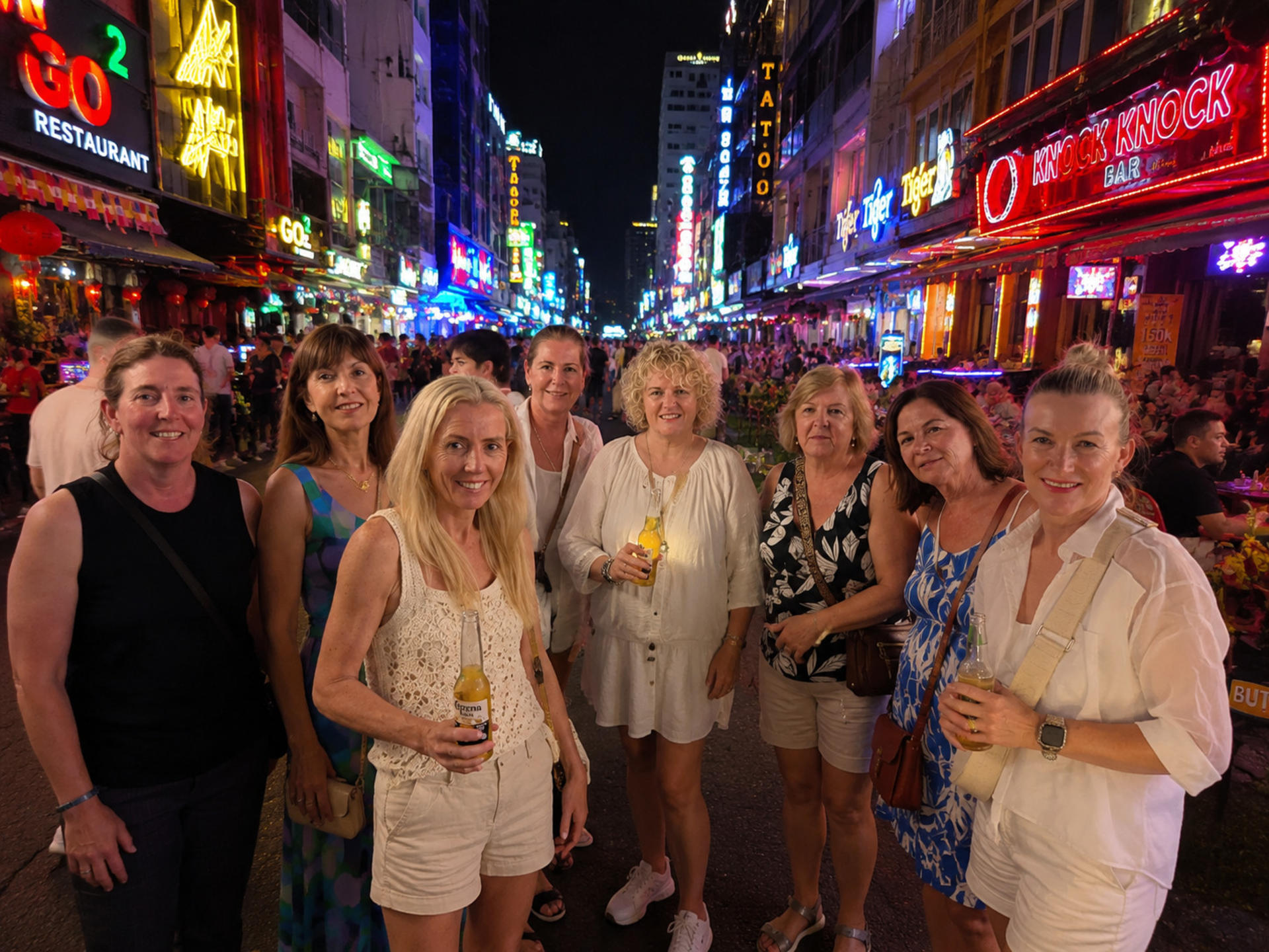 Ho Chi Minh Nightlife Half-Day Guided Tour - Thumbnail 4