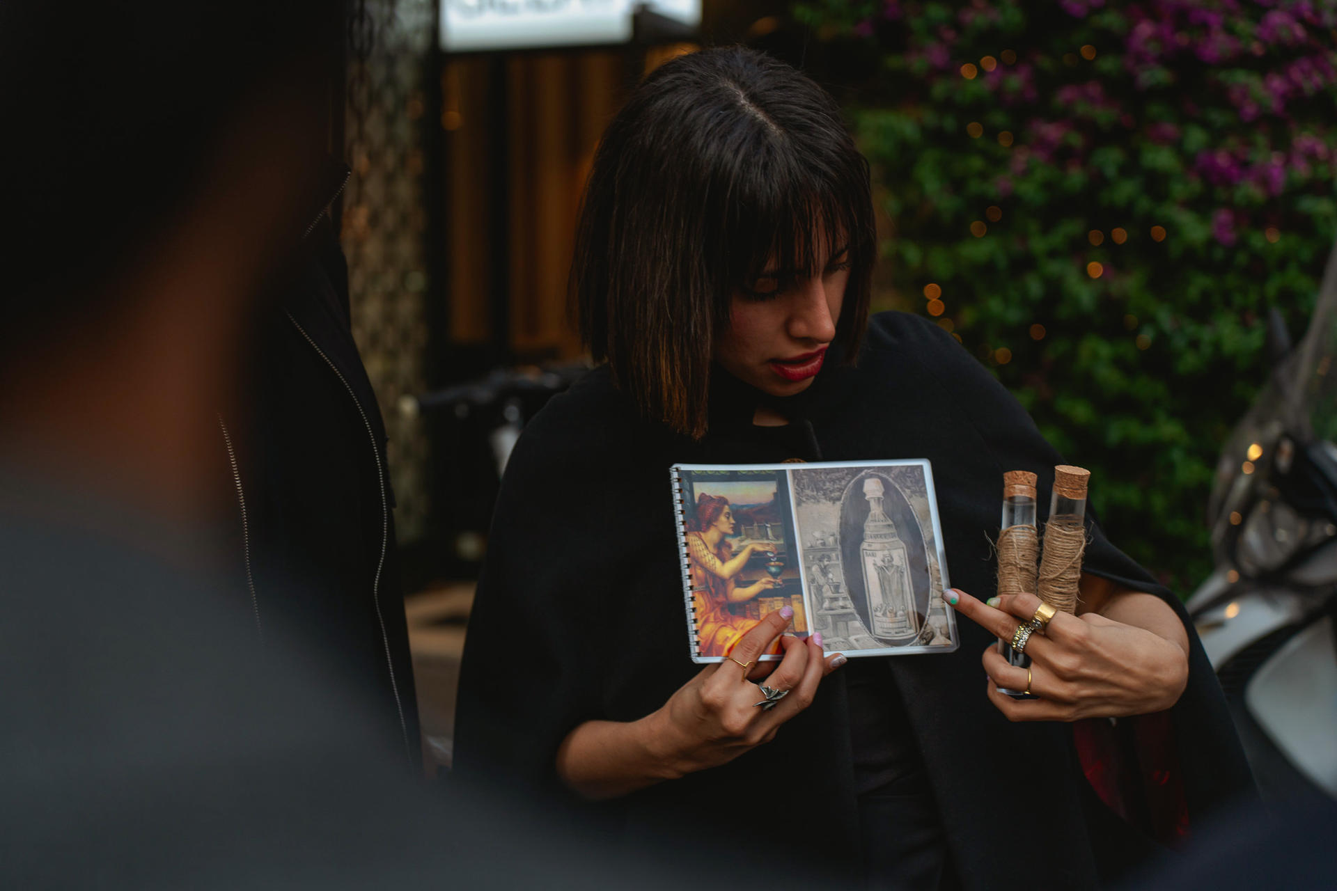 Rome Night Walking Tour with Interactive Ghost Hunter Kit - Thumbnail 15